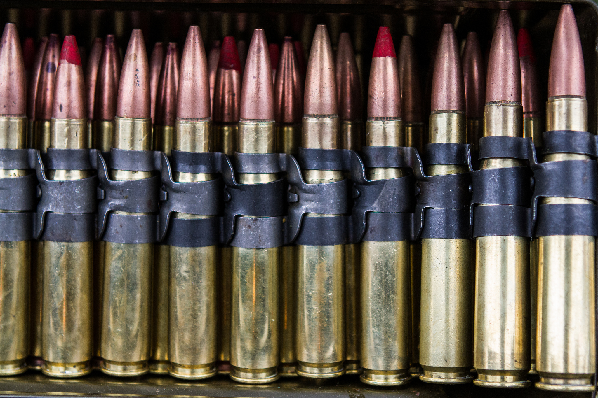 Free download wallpaper Close Up, Bullet, Weapons on your PC desktop