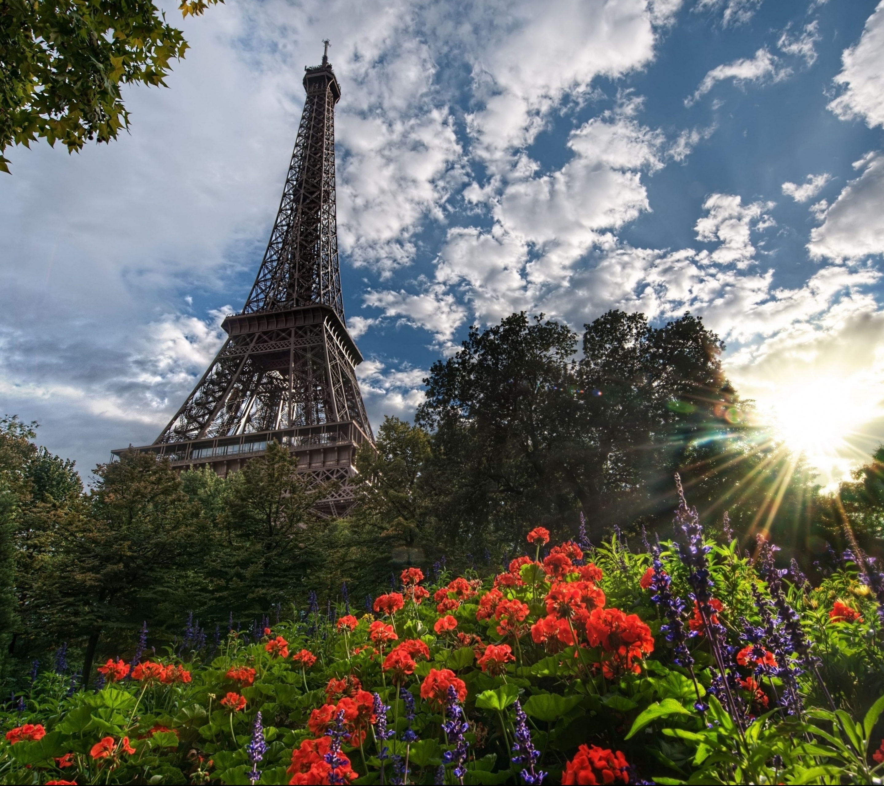 Baixe gratuitamente a imagem Paris, Torre Eiffel, Monumentos, Parque, França, Feito Pelo Homem na área de trabalho do seu PC