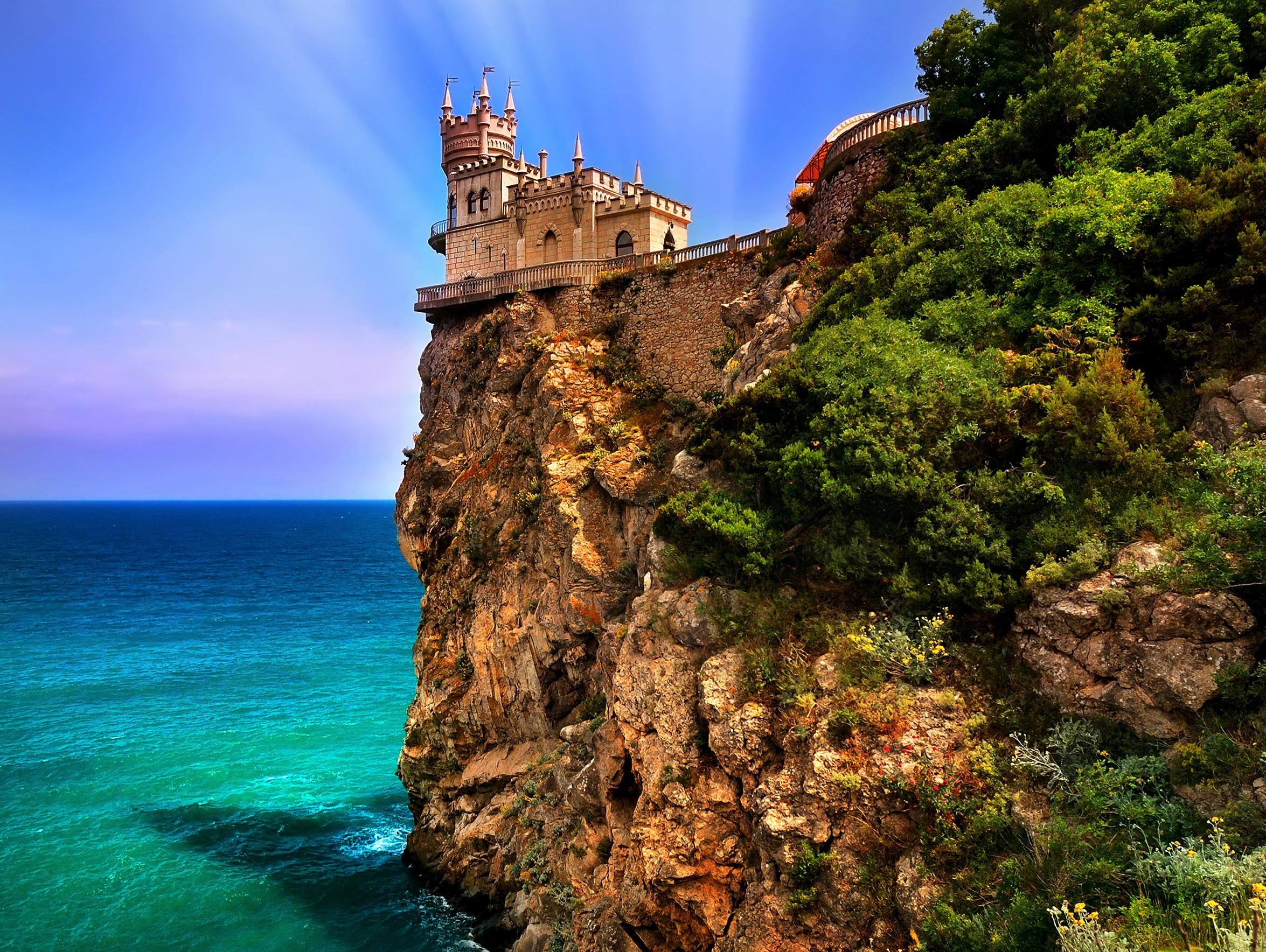 Download mobile wallpaper Sea, Castles, Horizon, Ocean, Cliff, Russia, Man Made, Castle for free.