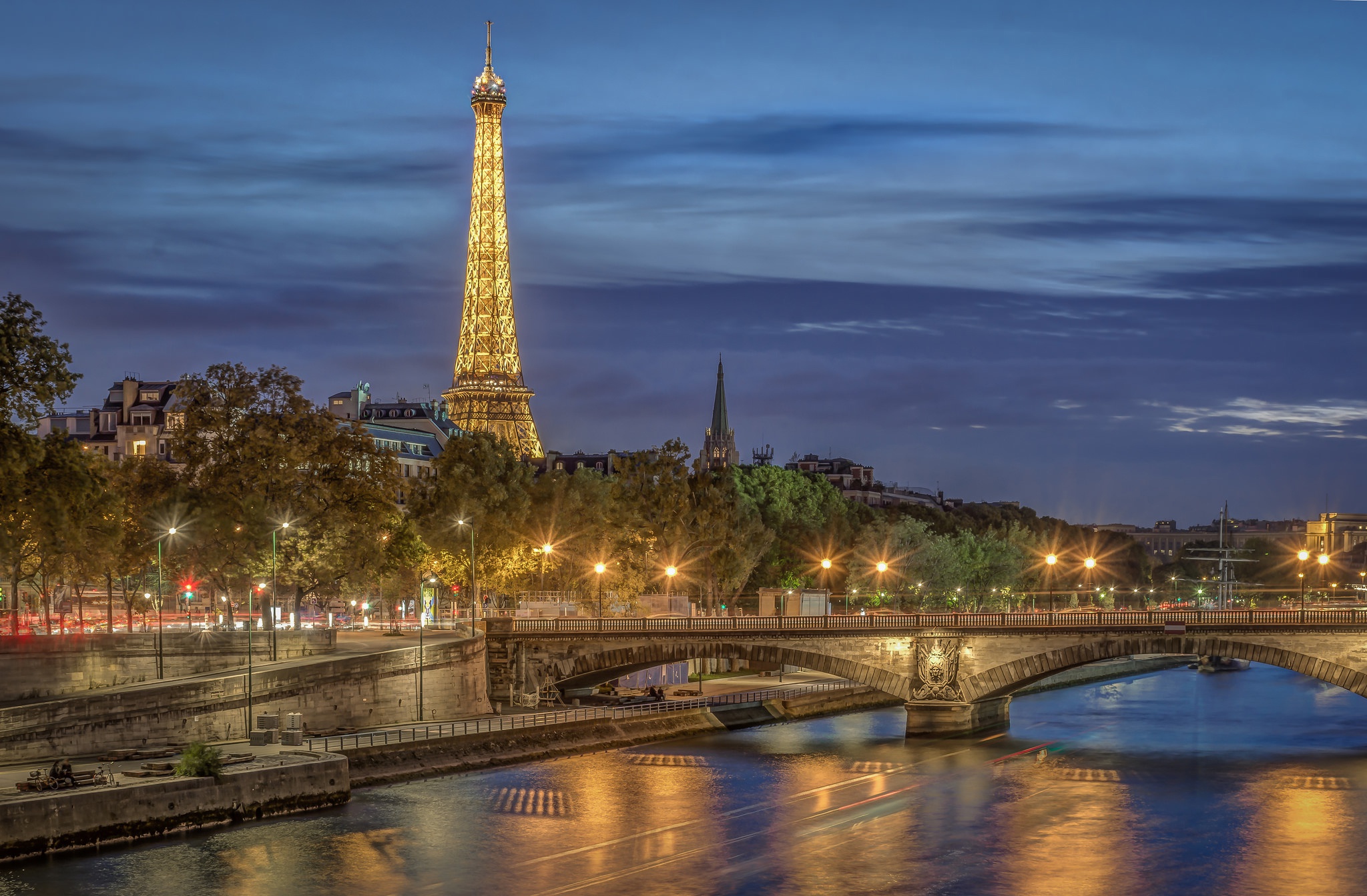 Free download wallpaper Night, Paris, Eiffel Tower, Monuments, Light, France, Bridge, River, Monument, Man Made on your PC desktop