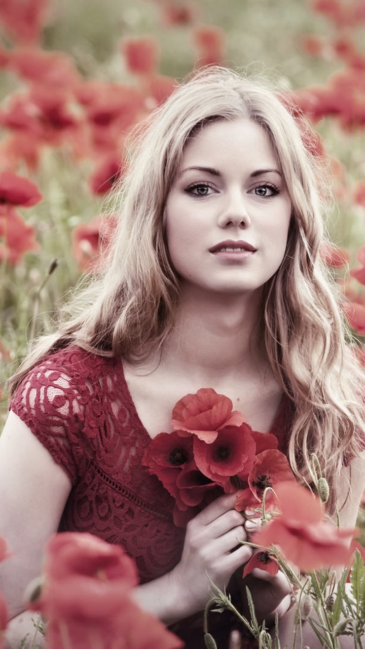 Handy-Wallpaper Mohn, Sommer, Blond, Modell, Frauen, Blondinen, Lange Haare, Rotes Kleid kostenlos herunterladen.