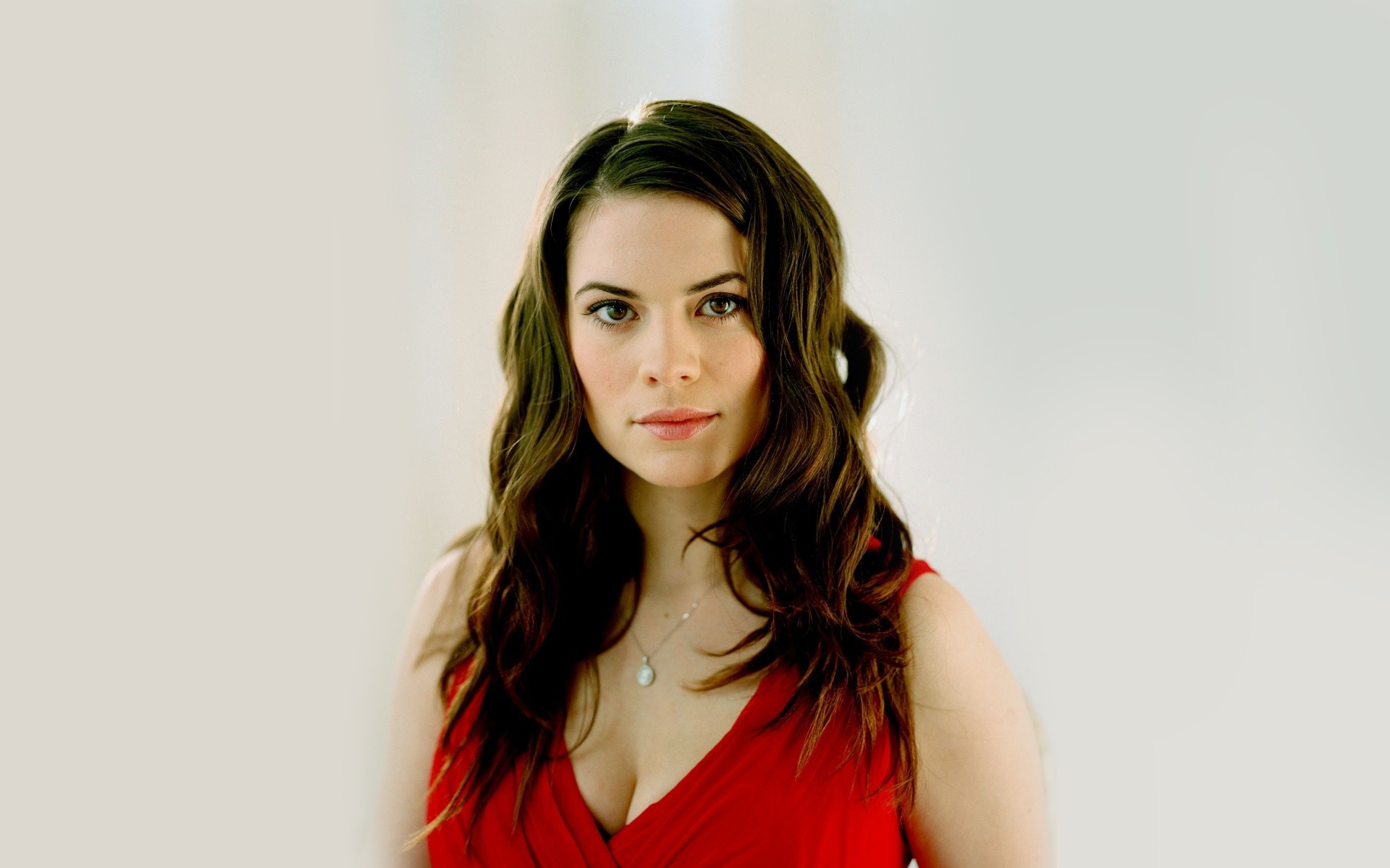 Download mobile wallpaper Celebrity, Actress, Hayley Atwell for free.
