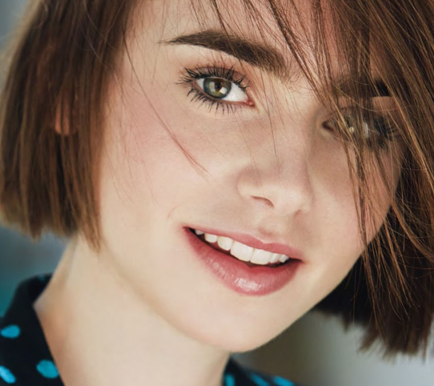 Download mobile wallpaper Celebrity, Lily Collins for free.