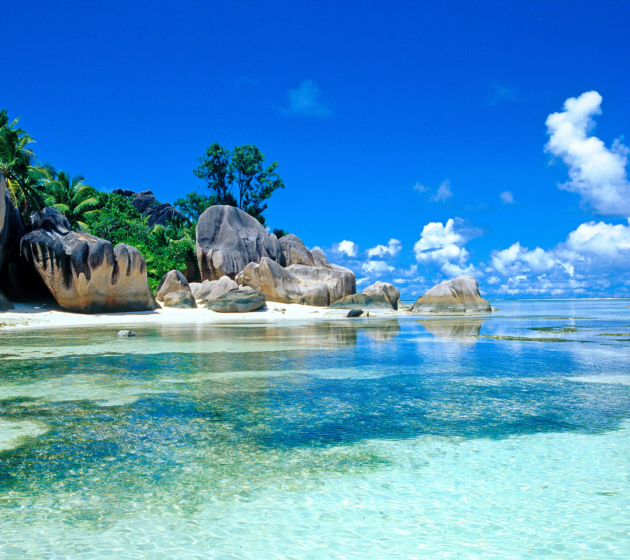 Handy-Wallpaper Strand, Tropen, Lagune, Tropisch, Seychellen, Meer, Erde/natur, Seychellen Inseln kostenlos herunterladen.