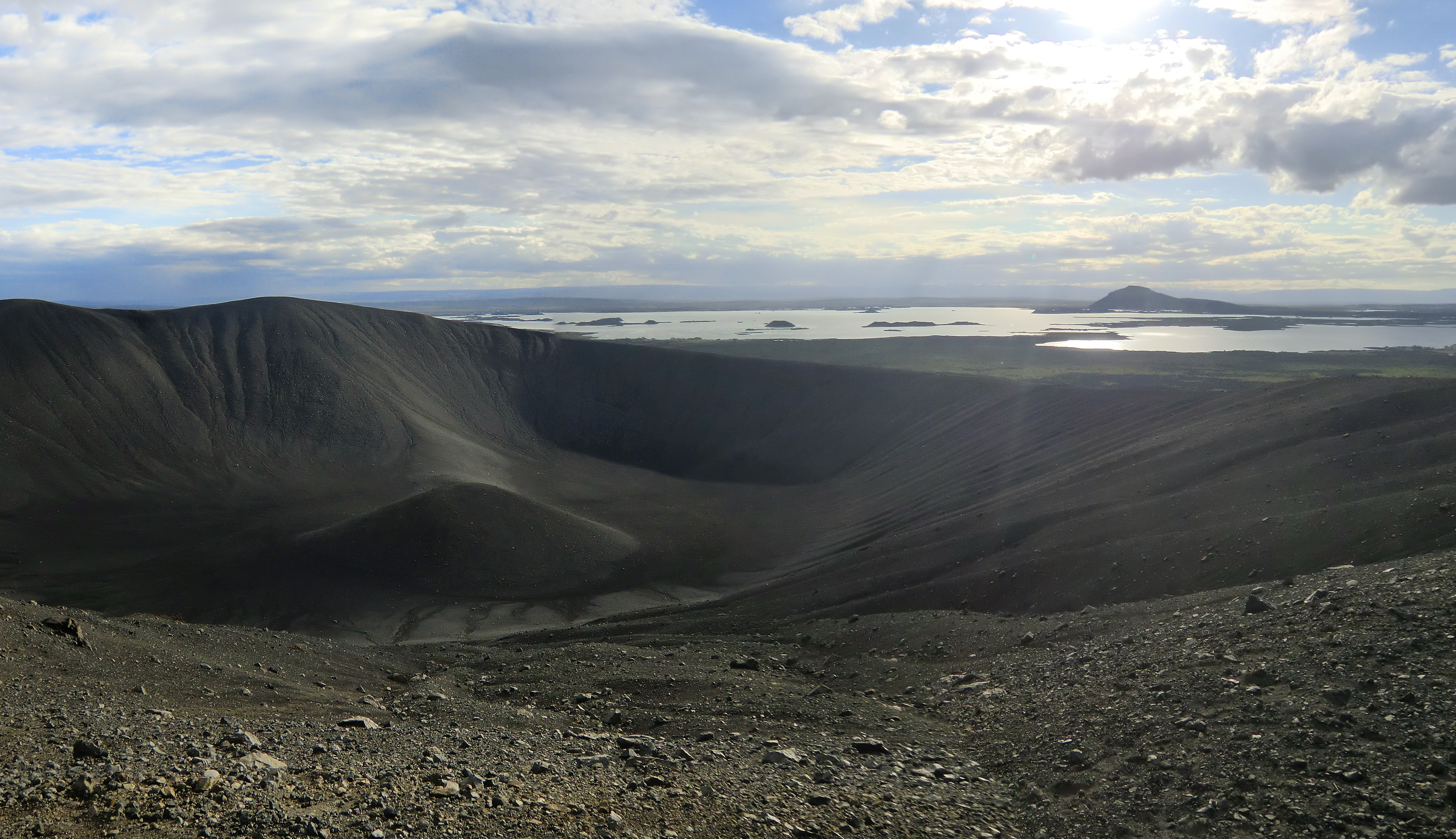 Download mobile wallpaper Landscape, Earth, Iceland for free.