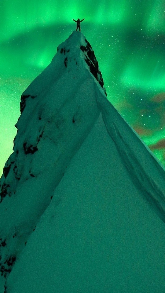 Download mobile wallpaper Winter, Sky, Snow, Mountain, Light, Earth, Aurora Borealis for free.