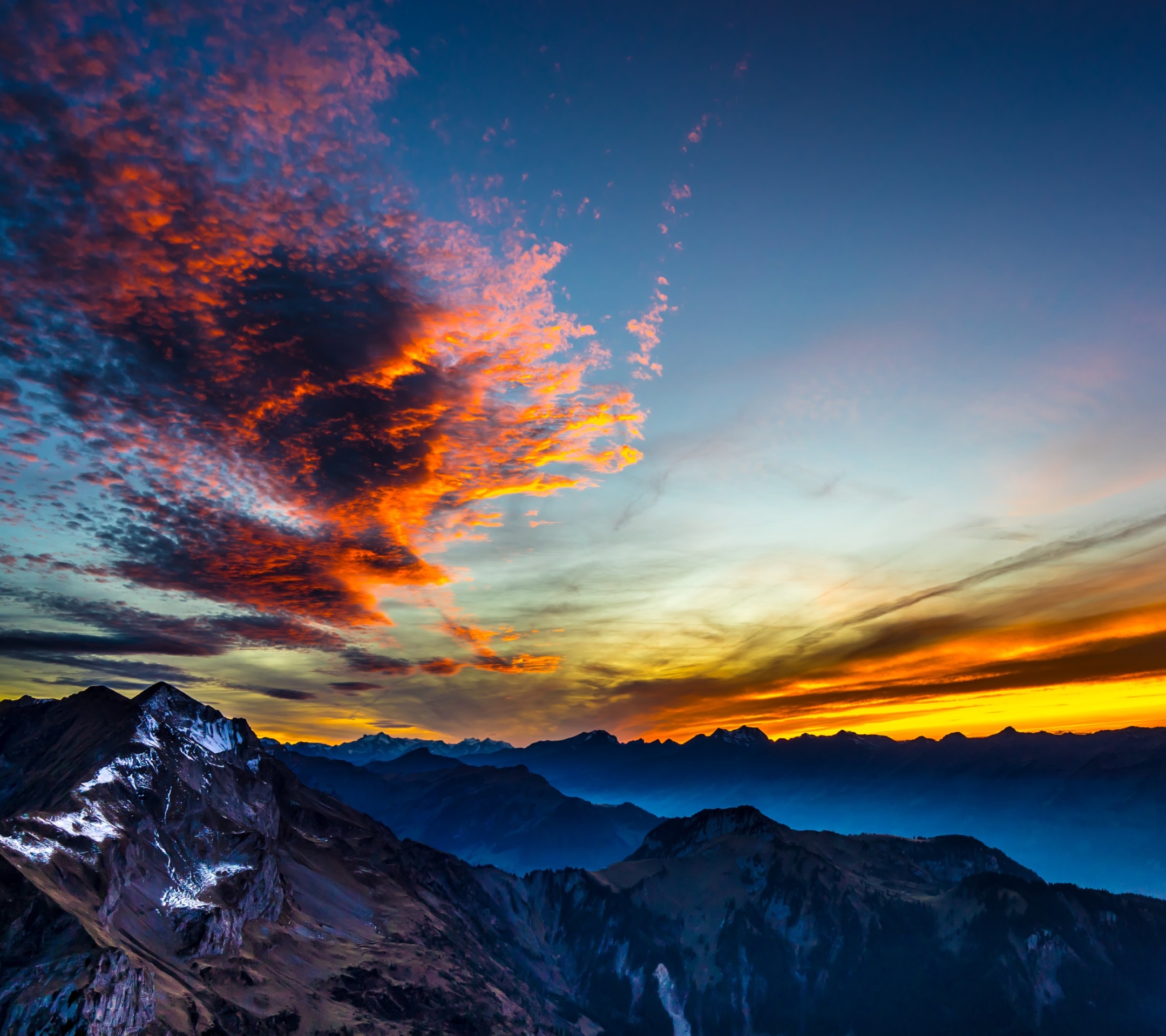 Descarga gratuita de fondo de pantalla para móvil de Cielo, Montaña, Nube, Atardecer, Tierra/naturaleza.