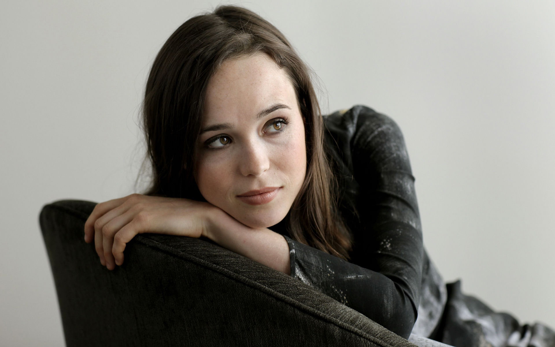 Handy-Wallpaper Ellen Page, Berühmtheiten kostenlos herunterladen.