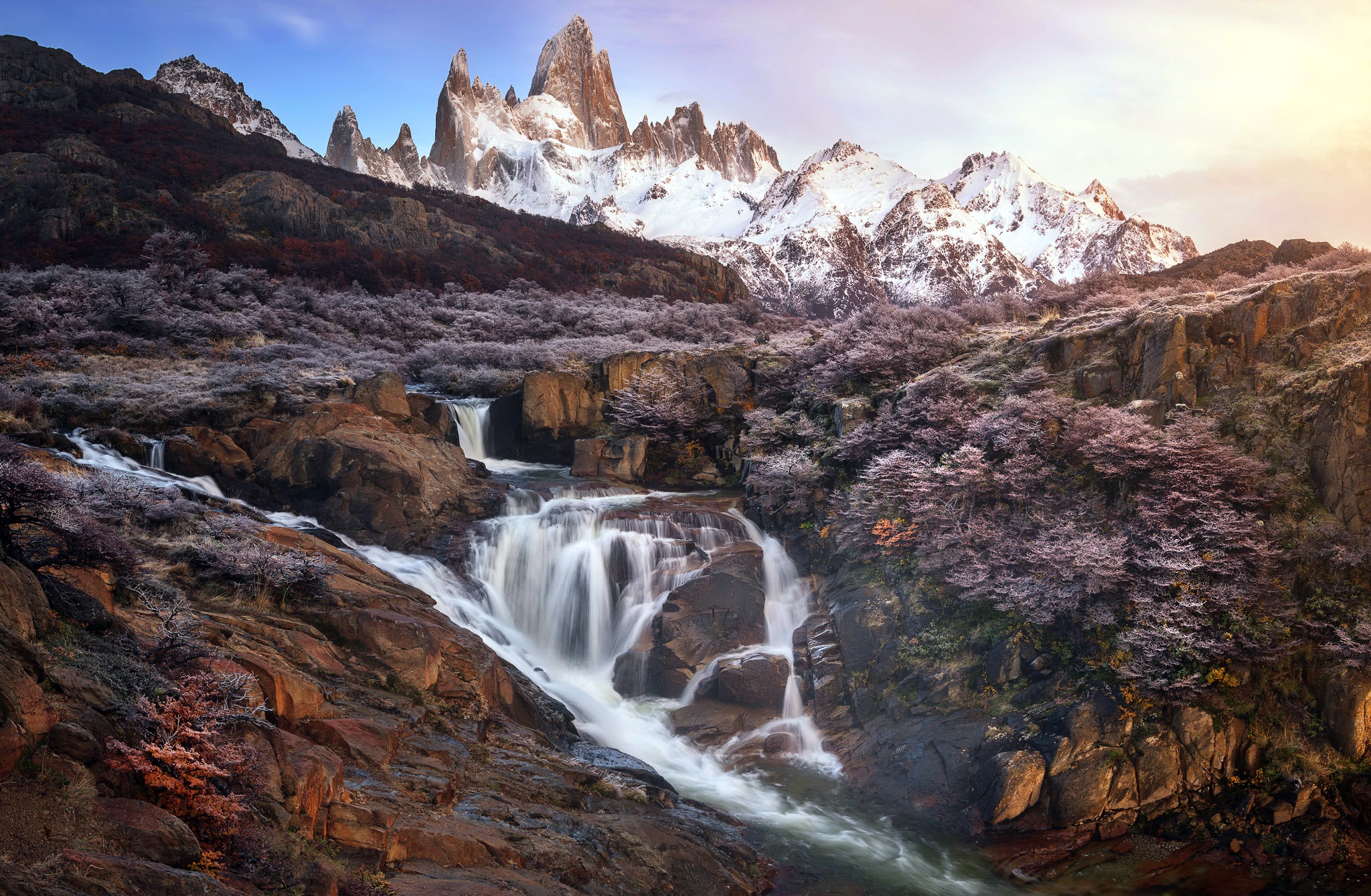 Laden Sie das Wasserfälle, Wasserfall, Gebirge, Erde/natur-Bild kostenlos auf Ihren PC-Desktop herunter