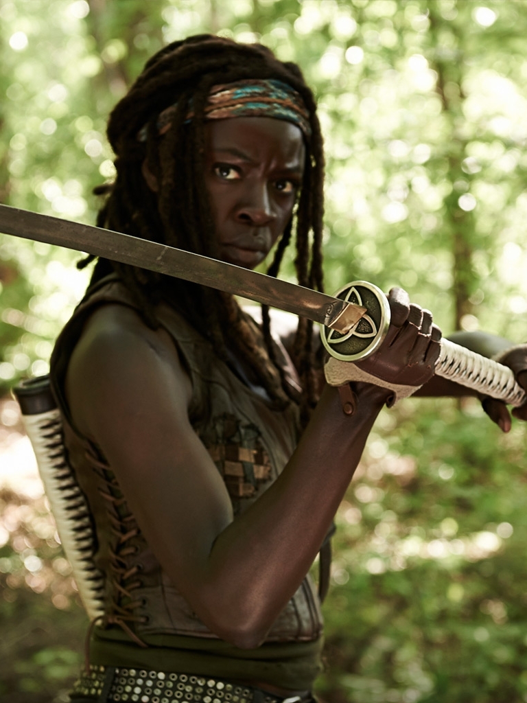 Download mobile wallpaper Sword, Tv Show, The Walking Dead, Michonne (The Walking Dead), Danai Gurira for free.