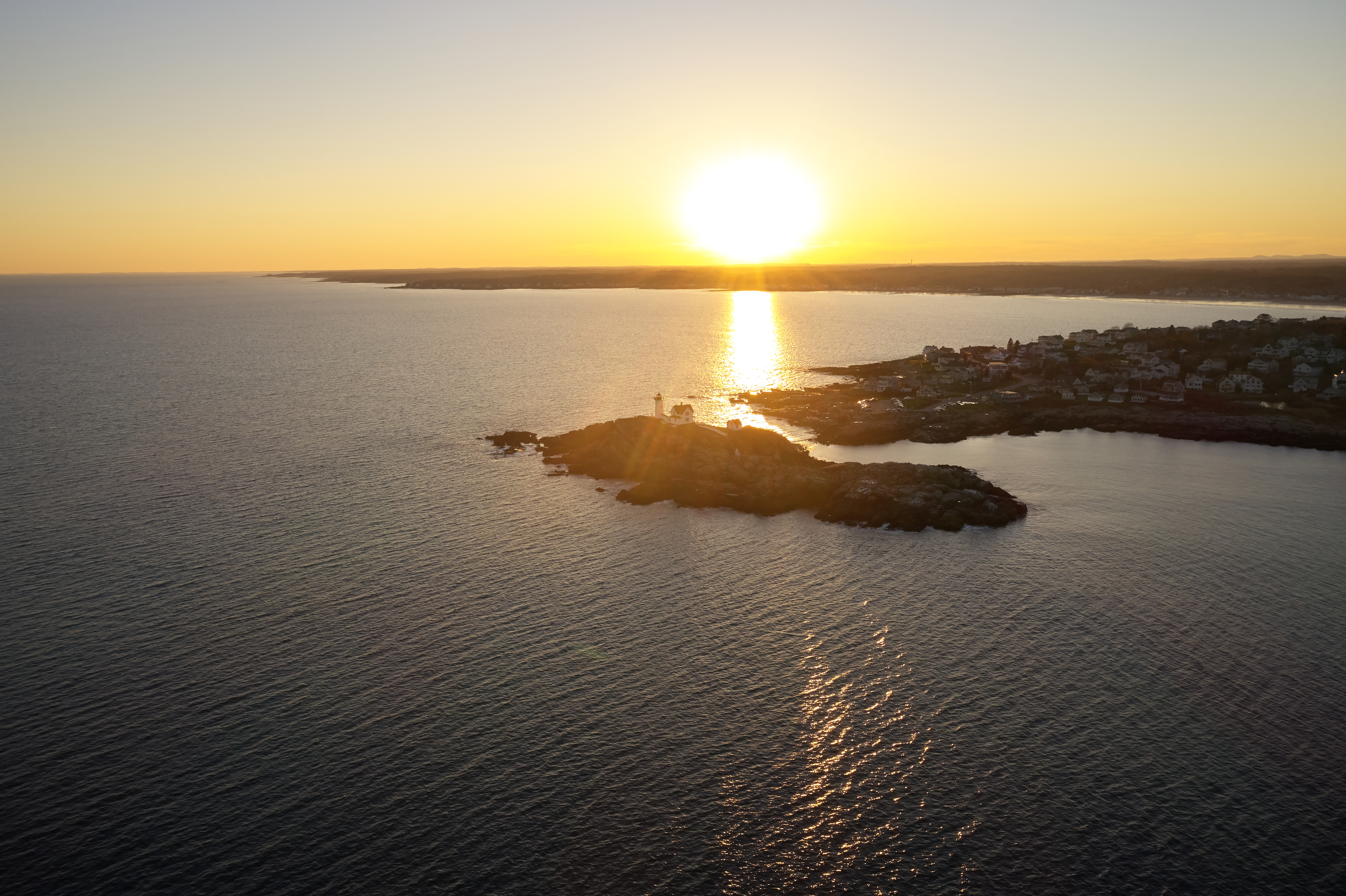 Handy-Wallpaper Sunset, Blick Von Oben, Insel, Natur, Sun, Die Insel, Sea kostenlos herunterladen.