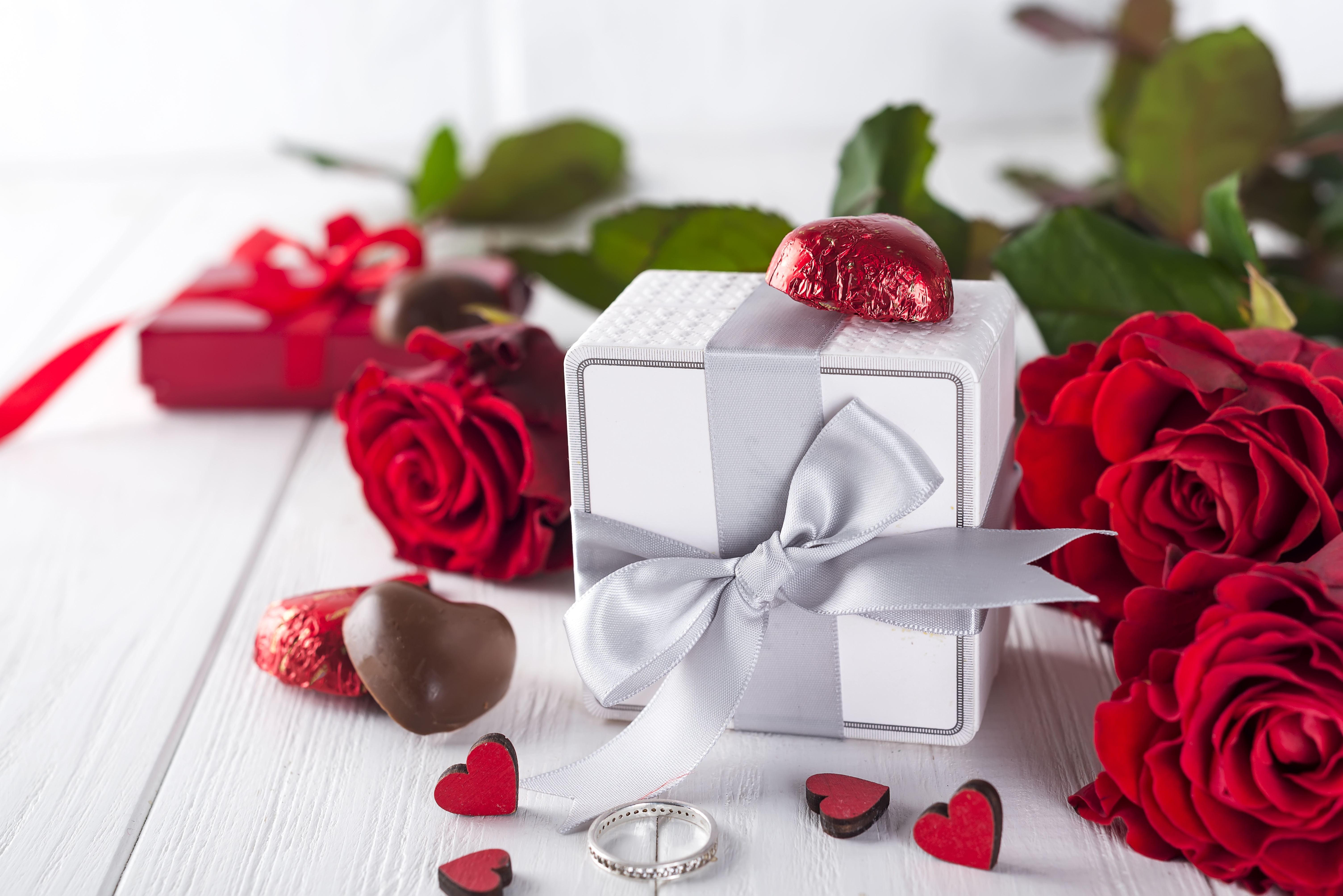 無料モバイル壁紙チョコレート, 花, 薔薇, バレンタイン・デー, ロマンチック, ホリデーをダウンロードします。