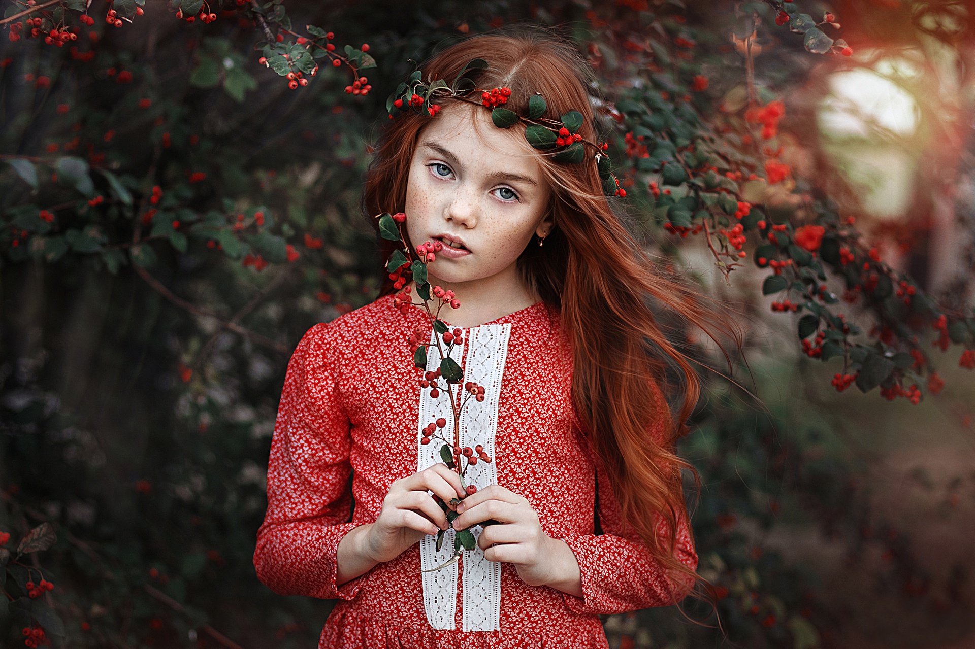 Download mobile wallpaper Berry, Redhead, Child, Photography, Blue Eyes, Freckles, Long Hair, Little Girl, Depth Of Field for free.