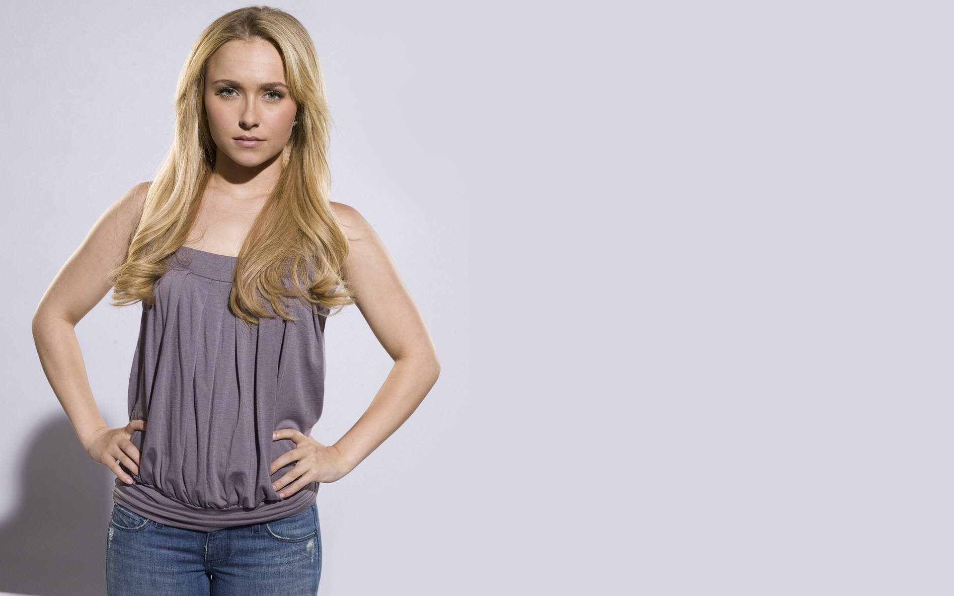 Download mobile wallpaper Celebrity, Hayden Panettiere for free.