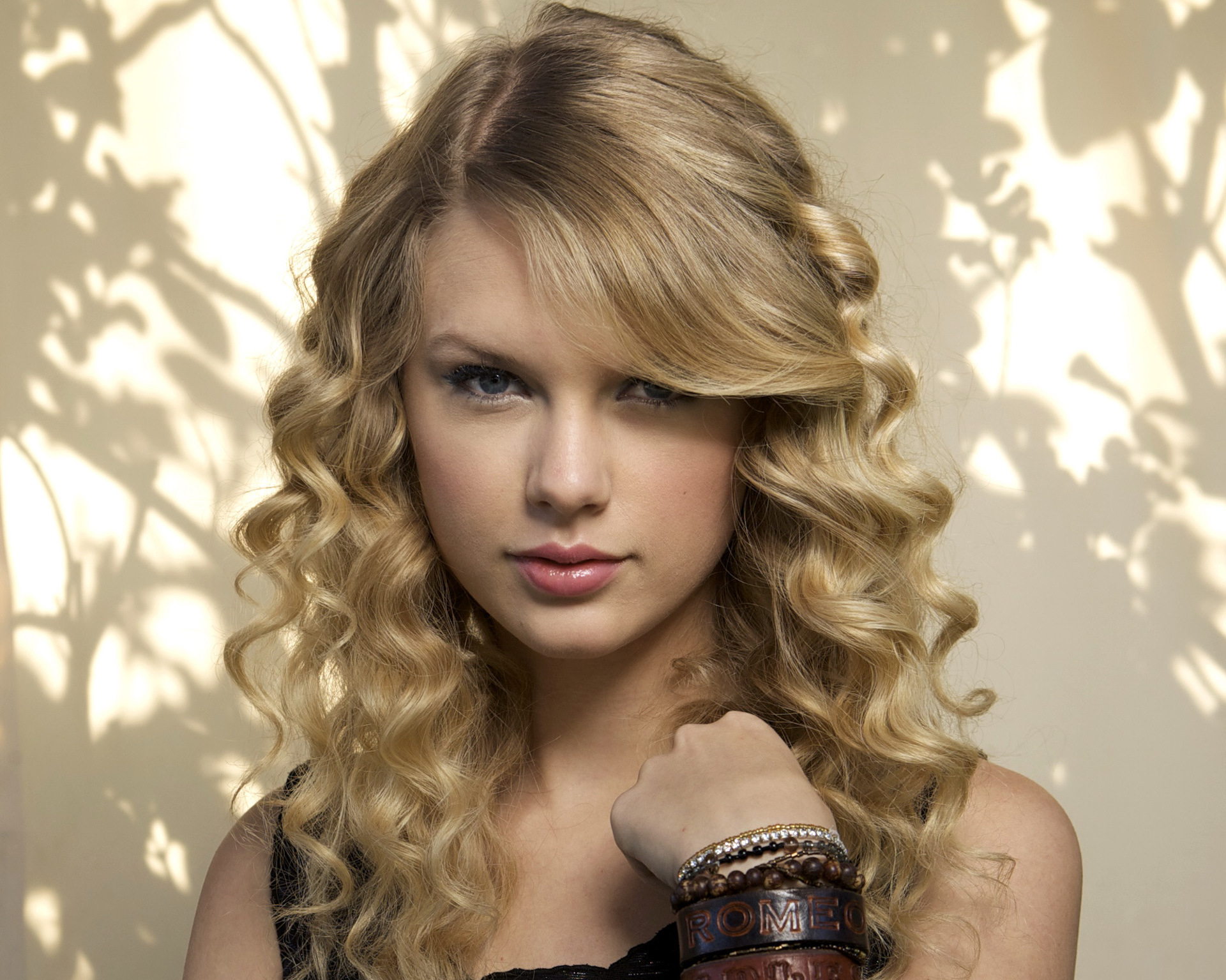 Download mobile wallpaper Music, Taylor Swift for free.