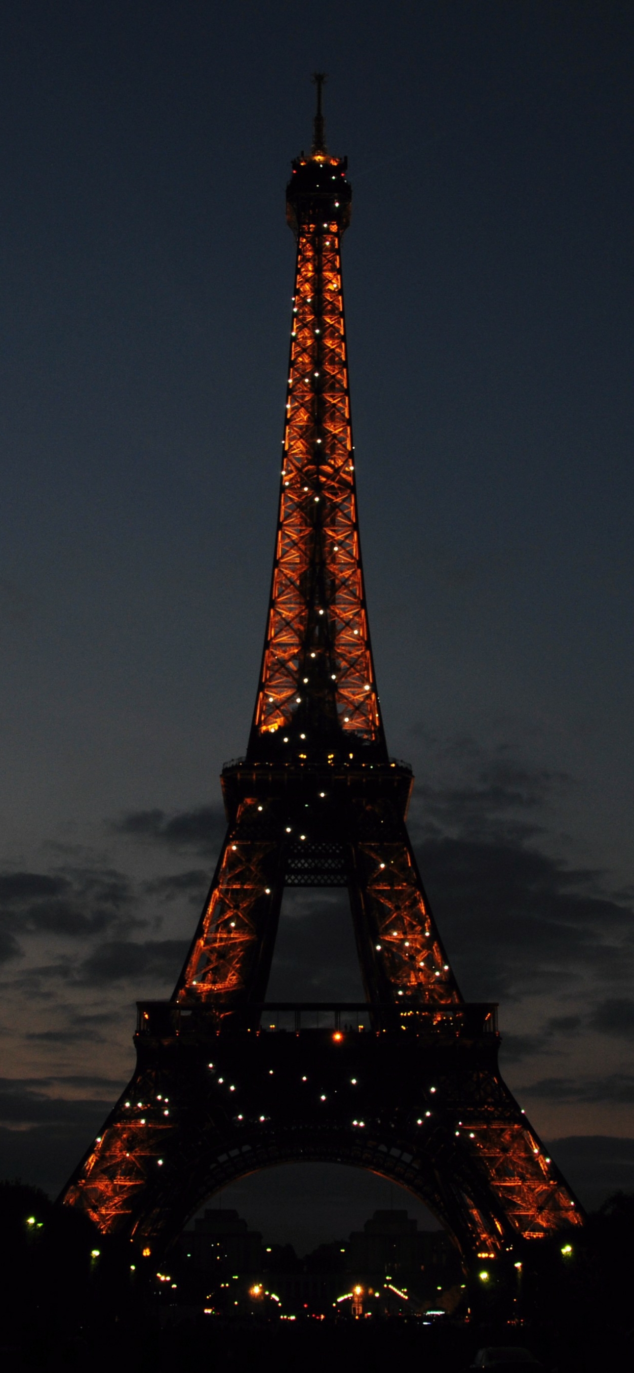 Download mobile wallpaper Paris, Eiffel Tower, Monuments, France, Man Made for free.