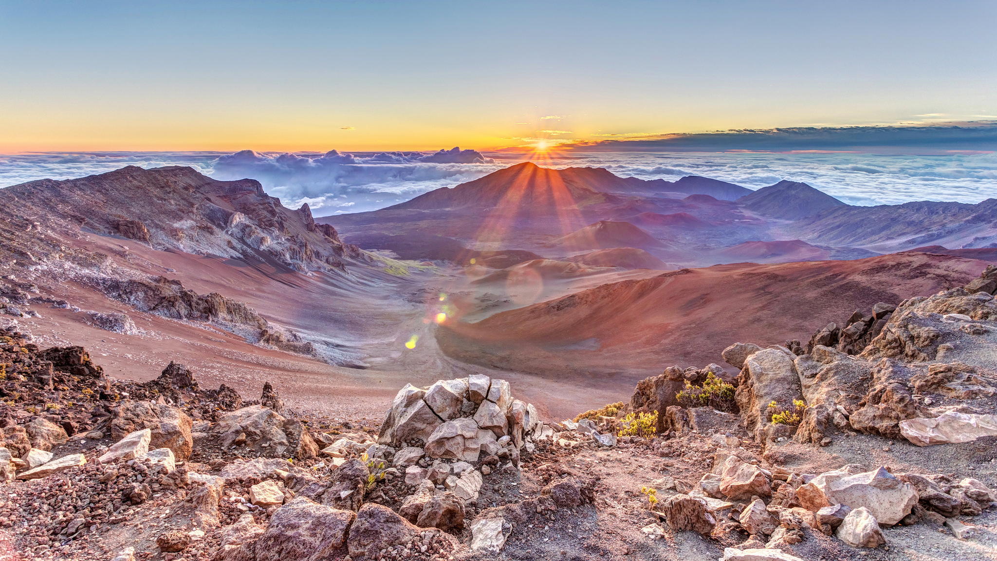 Descarga gratis la imagen Paisaje, Naturaleza, Amanecer, Horizonte, Montaña, Nube, Rayo De Sol, Tierra/naturaleza en el escritorio de tu PC