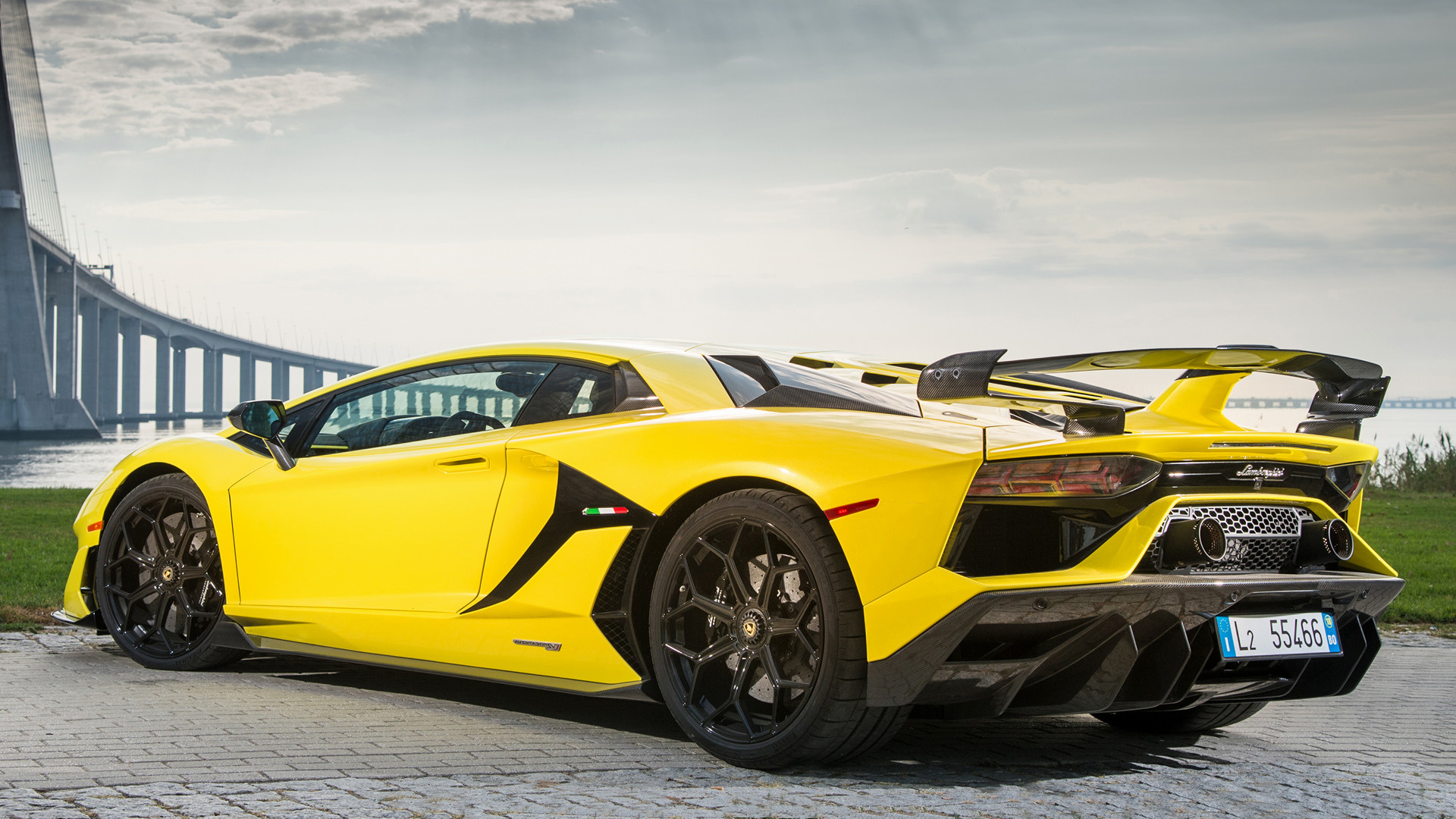 Download mobile wallpaper Lamborghini, Car, Supercar, Vehicles, Yellow Car, Lamborghini Aventador Svj for free.