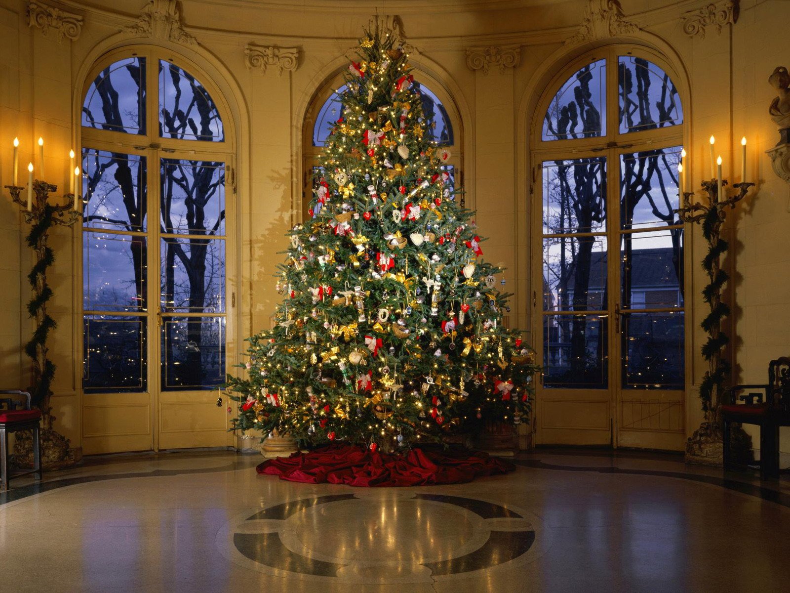 163177 скачать картинку рождественская елка, праздничные, рождественские украшения, рождество - обои и заставки бесплатно