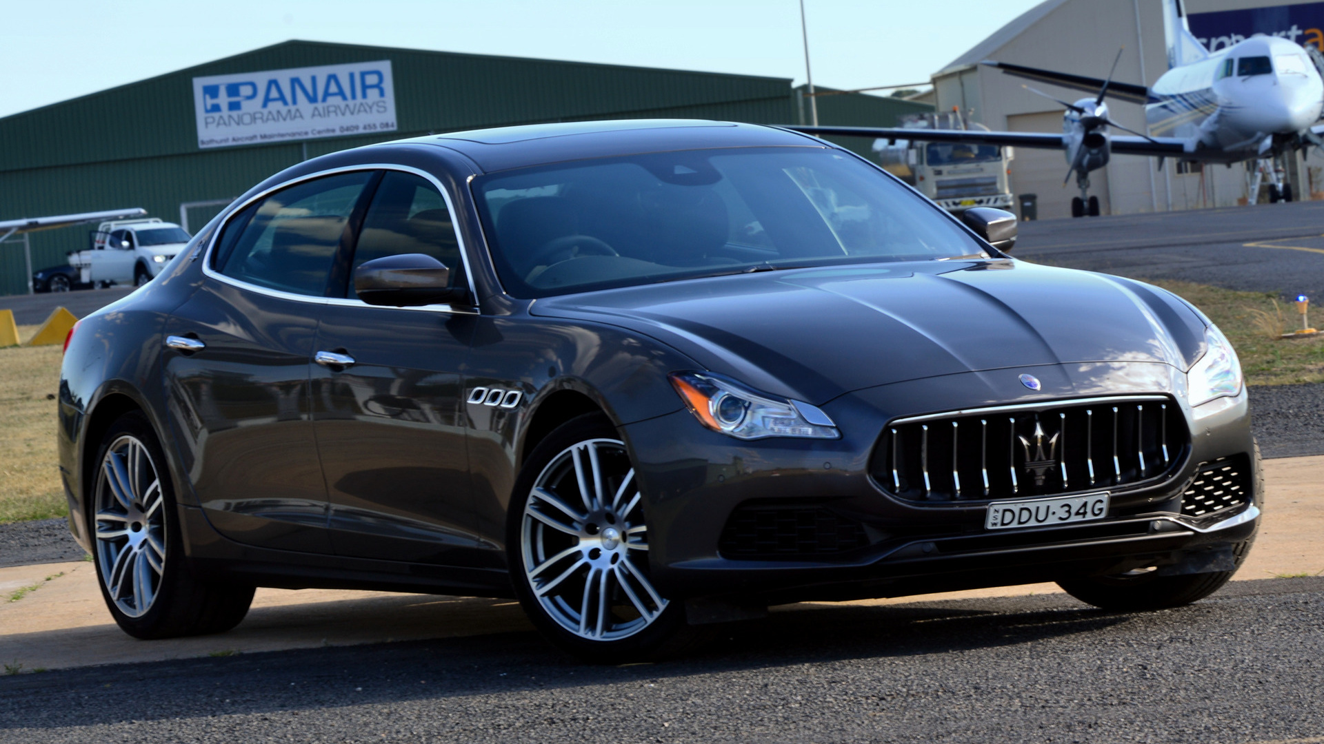 Laden Sie das Maserati, Autos, Fahrzeuge, Schwarzes Auto, Auto In Voller Größe, Sportliche Limousine, Maserati Quattroporte Granlusso-Bild kostenlos auf Ihren PC-Desktop herunter