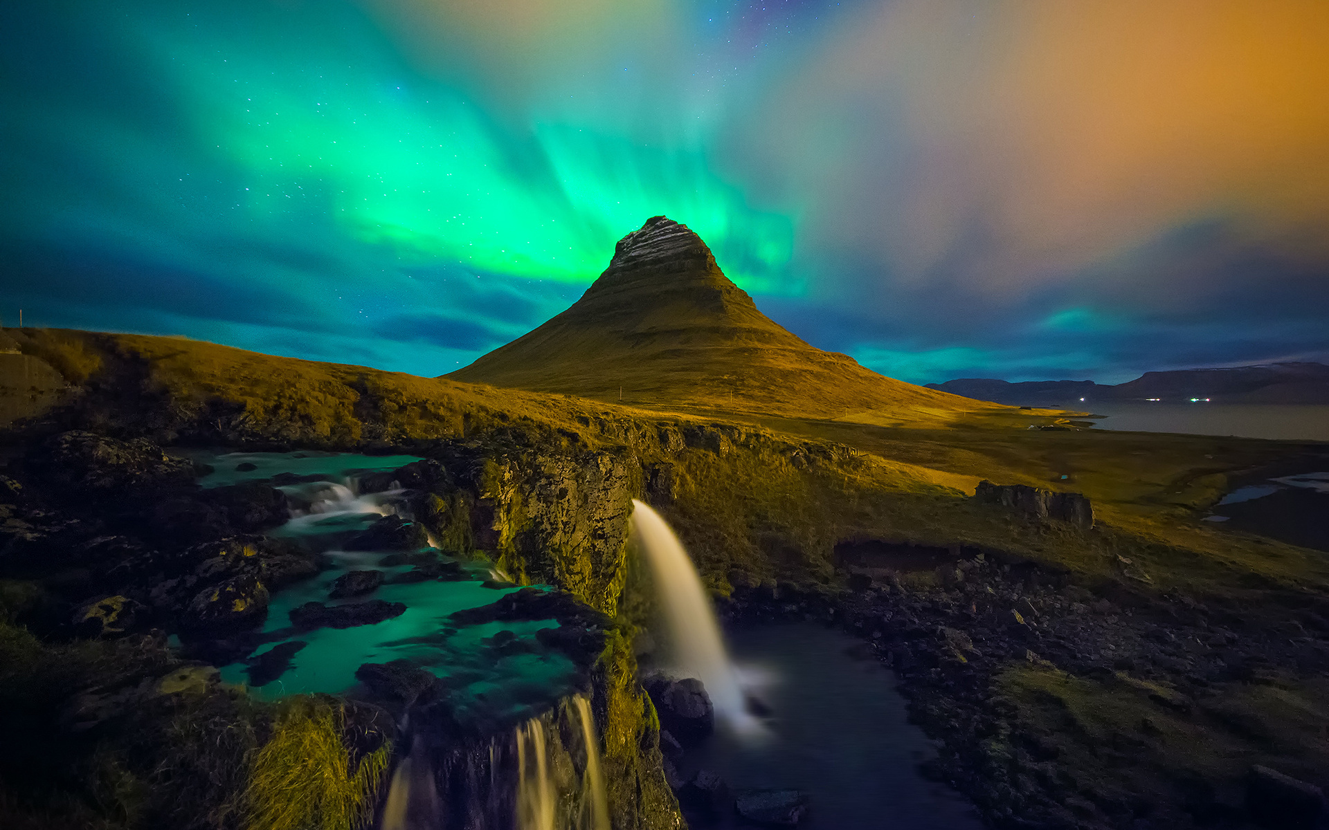 Free download wallpaper Waterfalls, Waterfall, Earth, Aurora Borealis on your PC desktop