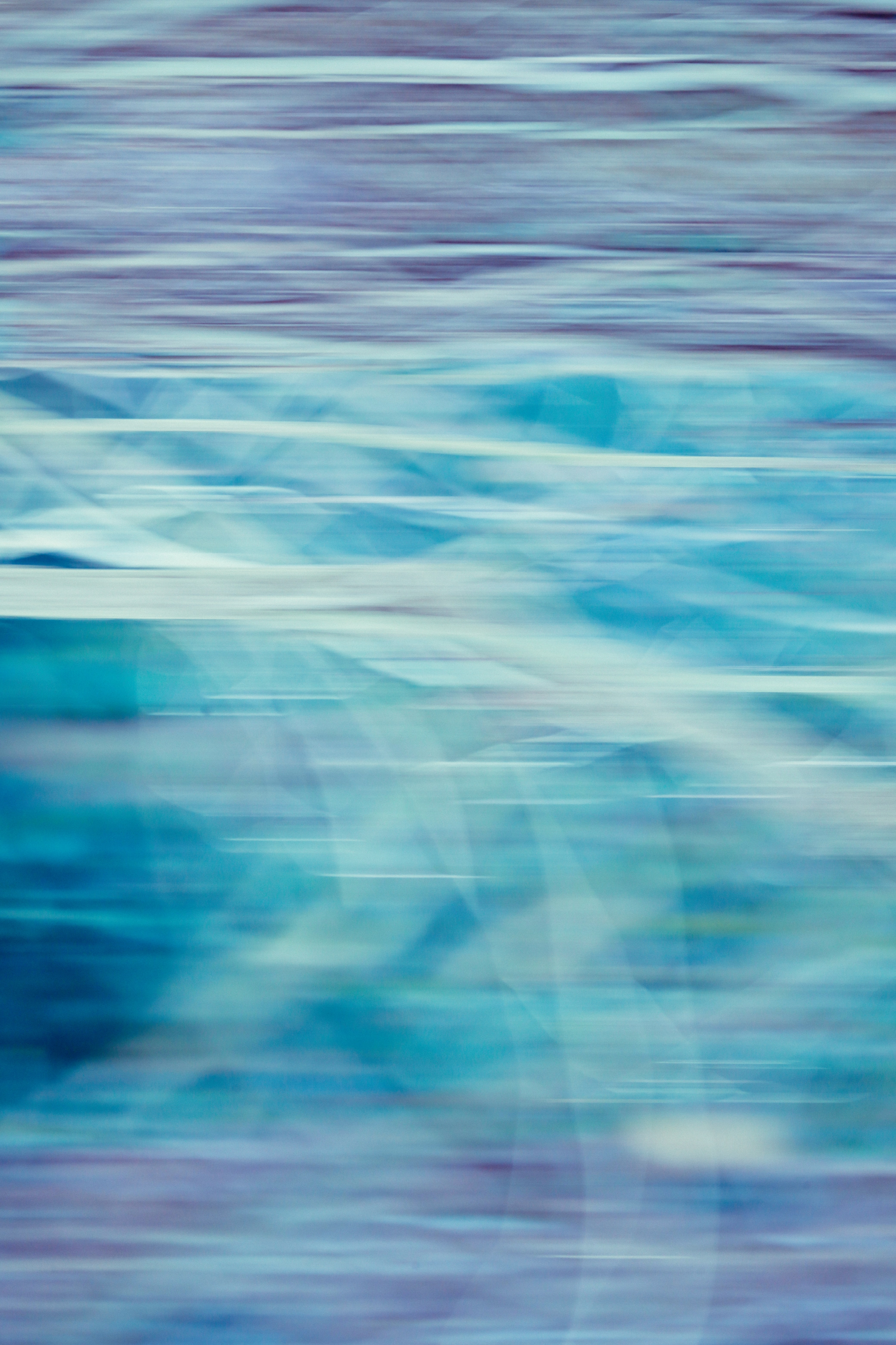 Download mobile wallpaper Distortion, Smooth, Shine, Light, Blur, Abstract for free.