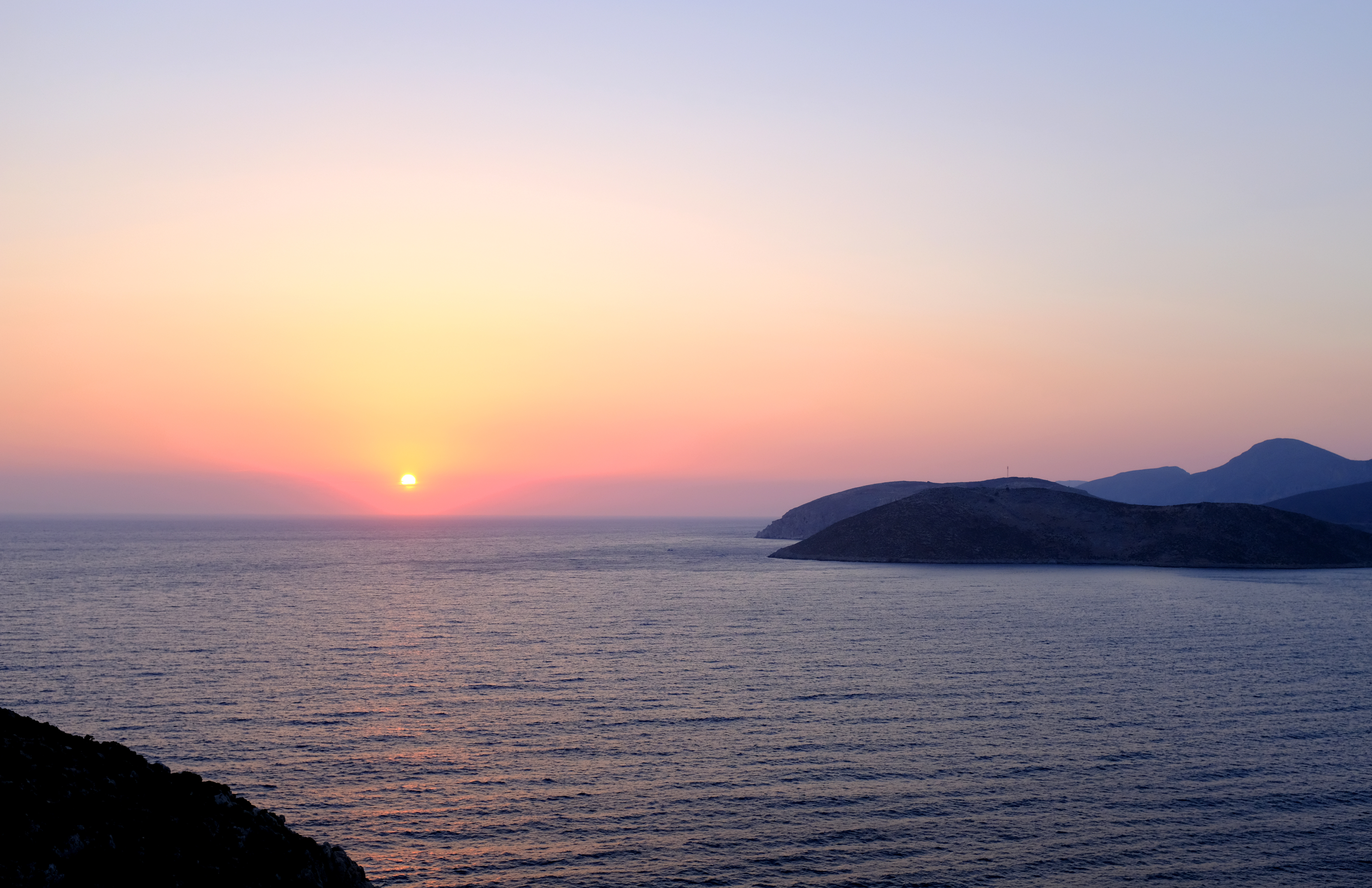 Free download wallpaper Horizon, Sun, Pink, Nature, Sea, Sunset on your PC desktop
