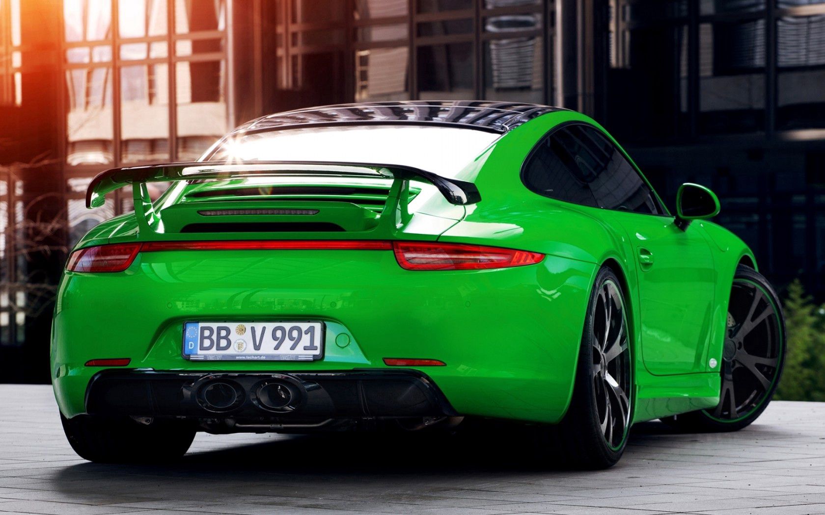 Скачать картинку Вид Сзади, Тачки (Cars), Зеленый, Порш (Porsche) в телефон бесплатно.