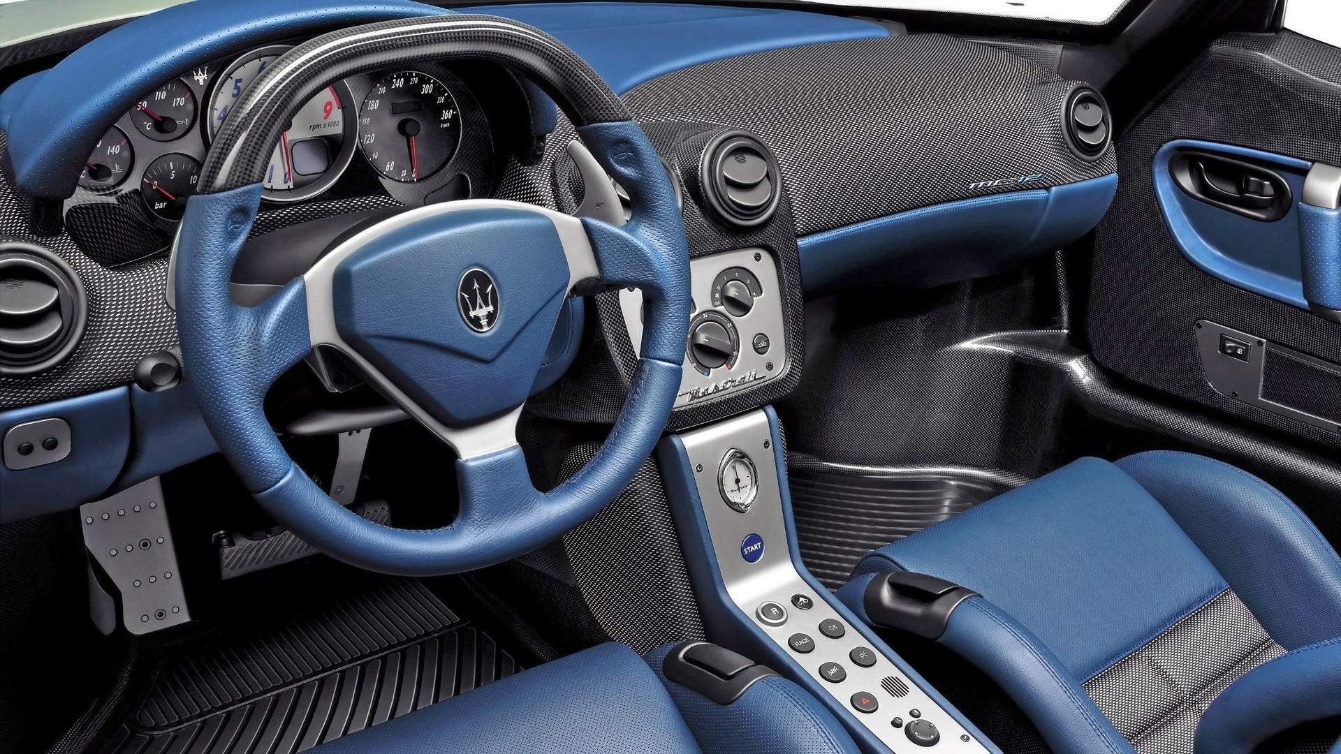Laden Sie Maserati Mc12 HD-Desktop-Hintergründe herunter