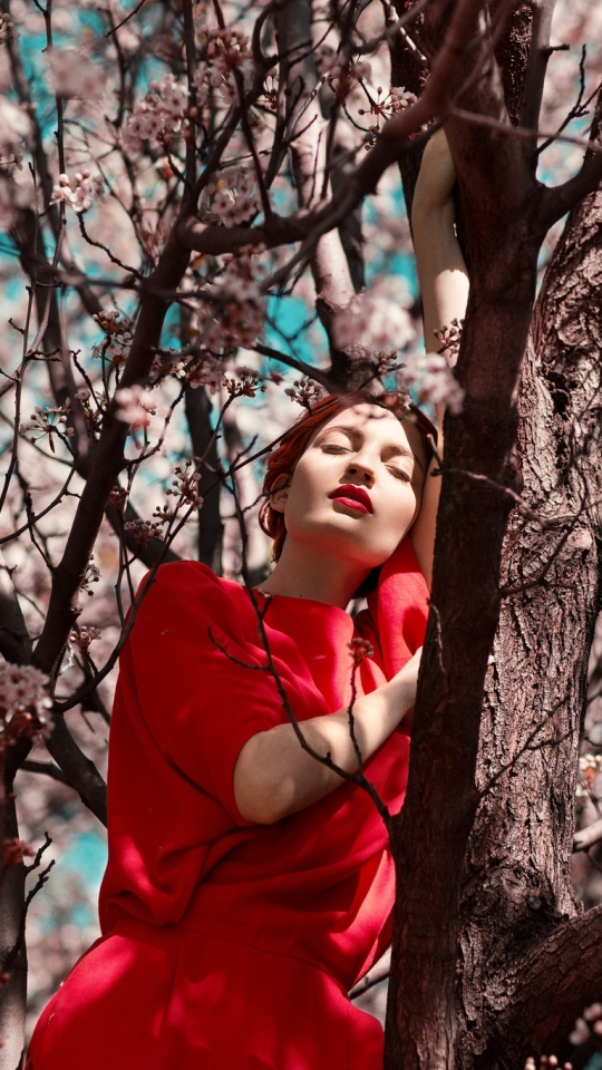 Baixar papel de parede para celular de Primavera, Modelo, Mulheres, Vestido Vermelho, Ânimo gratuito.