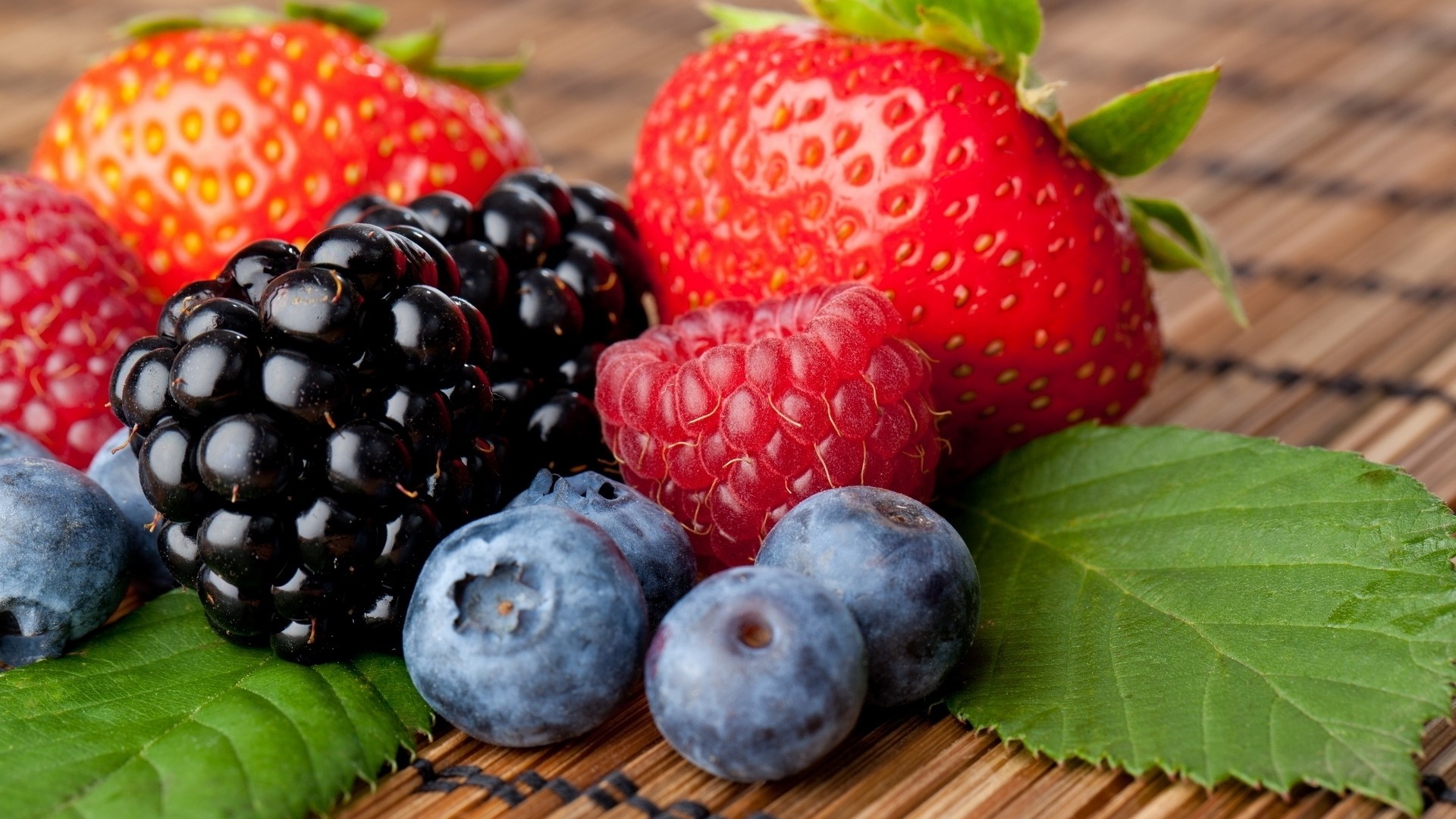 Download mobile wallpaper Food, Berry for free.