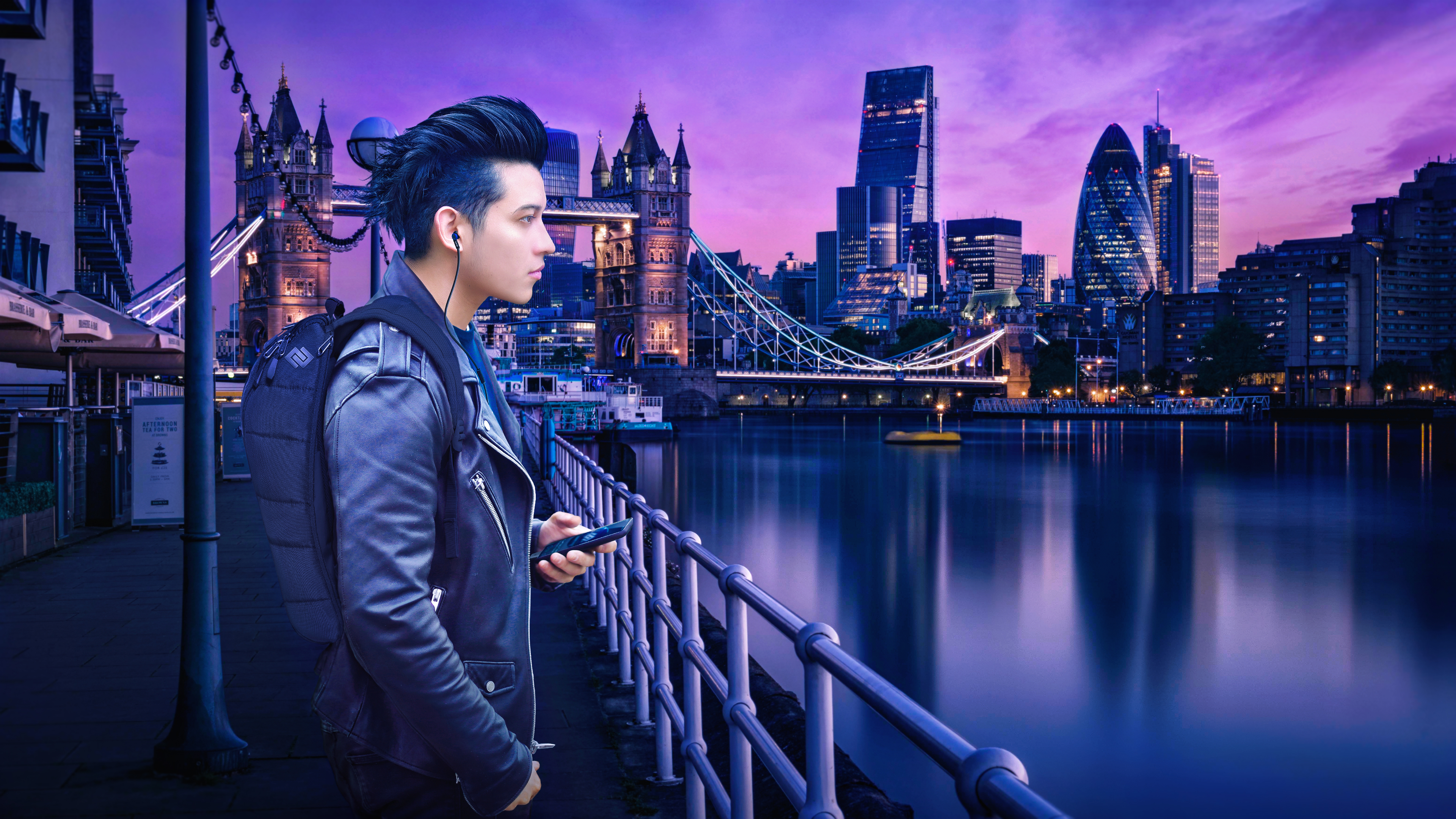 PCデスクトップに川, 街, ロンドン, 超高層ビル, 青い, 夜, 写真撮影, 男性, タワーブリッジ, 街並み画像を無料でダウンロード