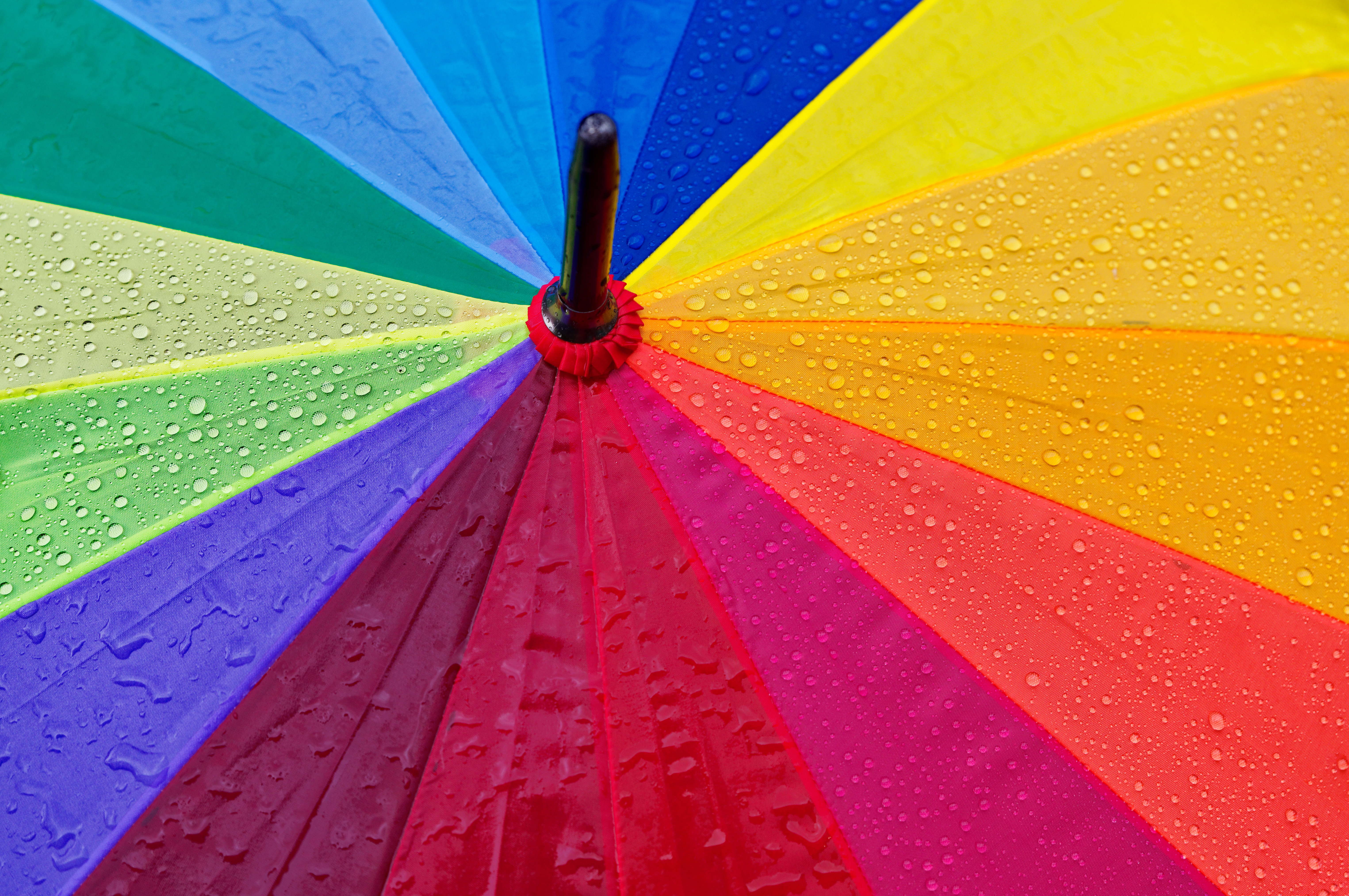 Free download wallpaper Miscellanea, Drops, Motley, Miscellaneous, Umbrella, Multicolored, Rain on your PC desktop