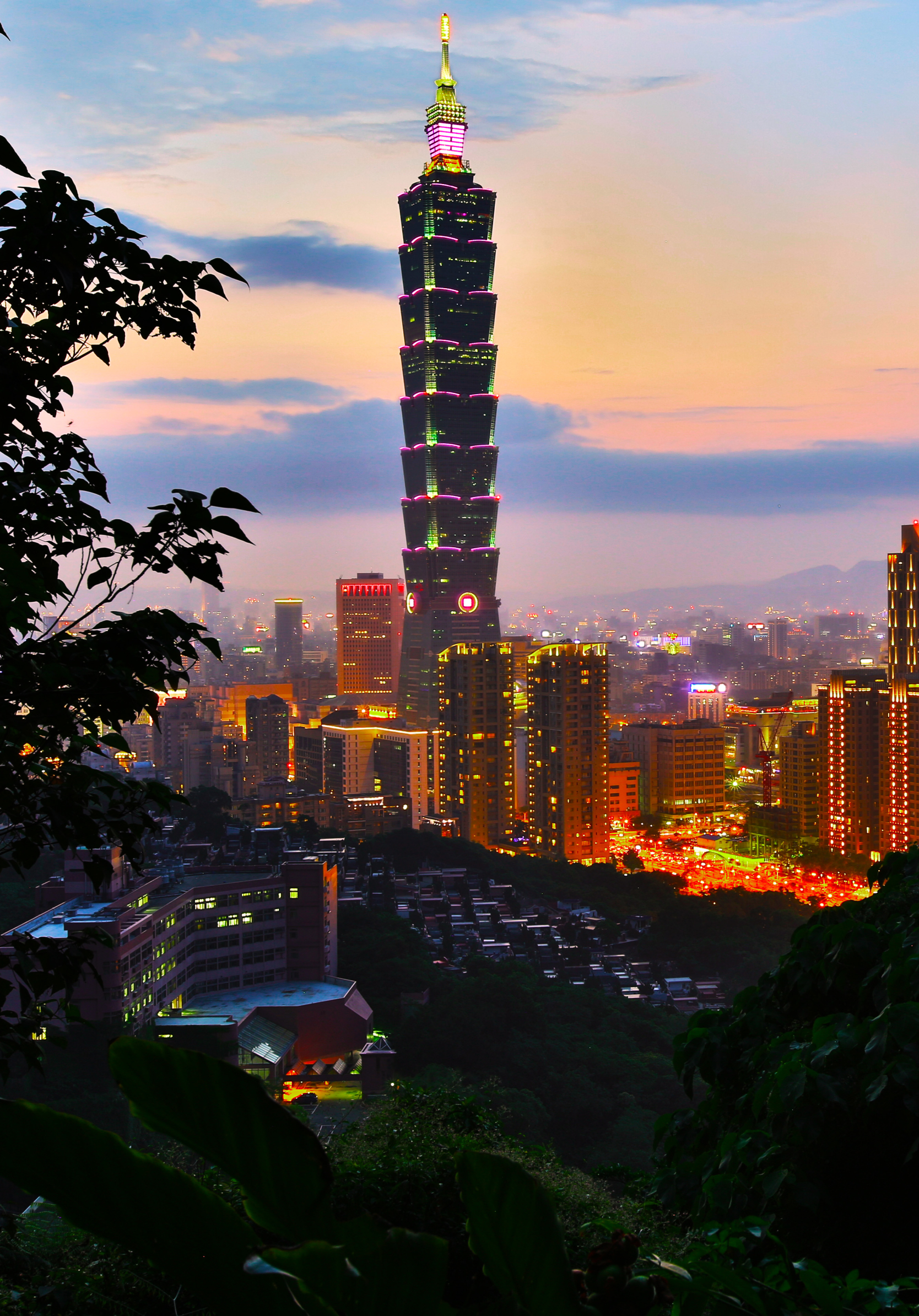 1167701 скачать картинку мегаполис, сделано человеком, тайбэй, горизонт, тайвань, тайбэй 101, города - обои и заставки бесплатно