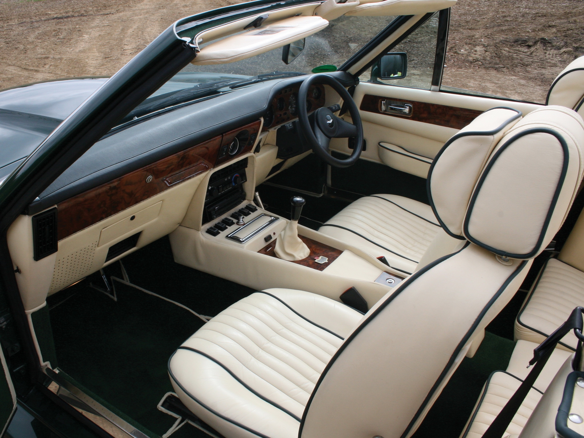 salon, interior, aston martin, cars, steering wheel, rudder, v8, vantage, beige, 1987