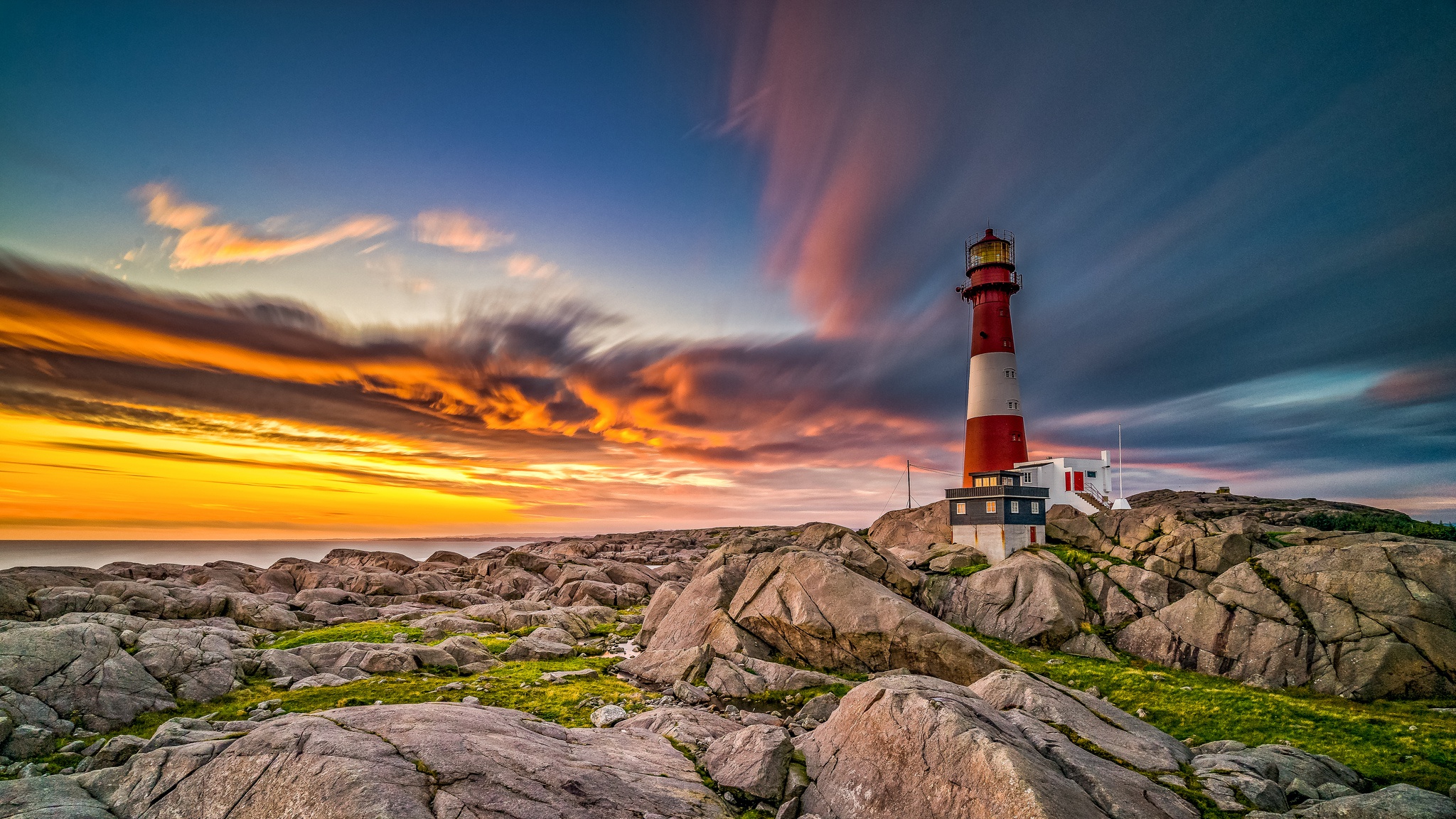 Download mobile wallpaper Sky, Building, Horizon, Ocean, Lighthouse, Cloud, Man Made for free.