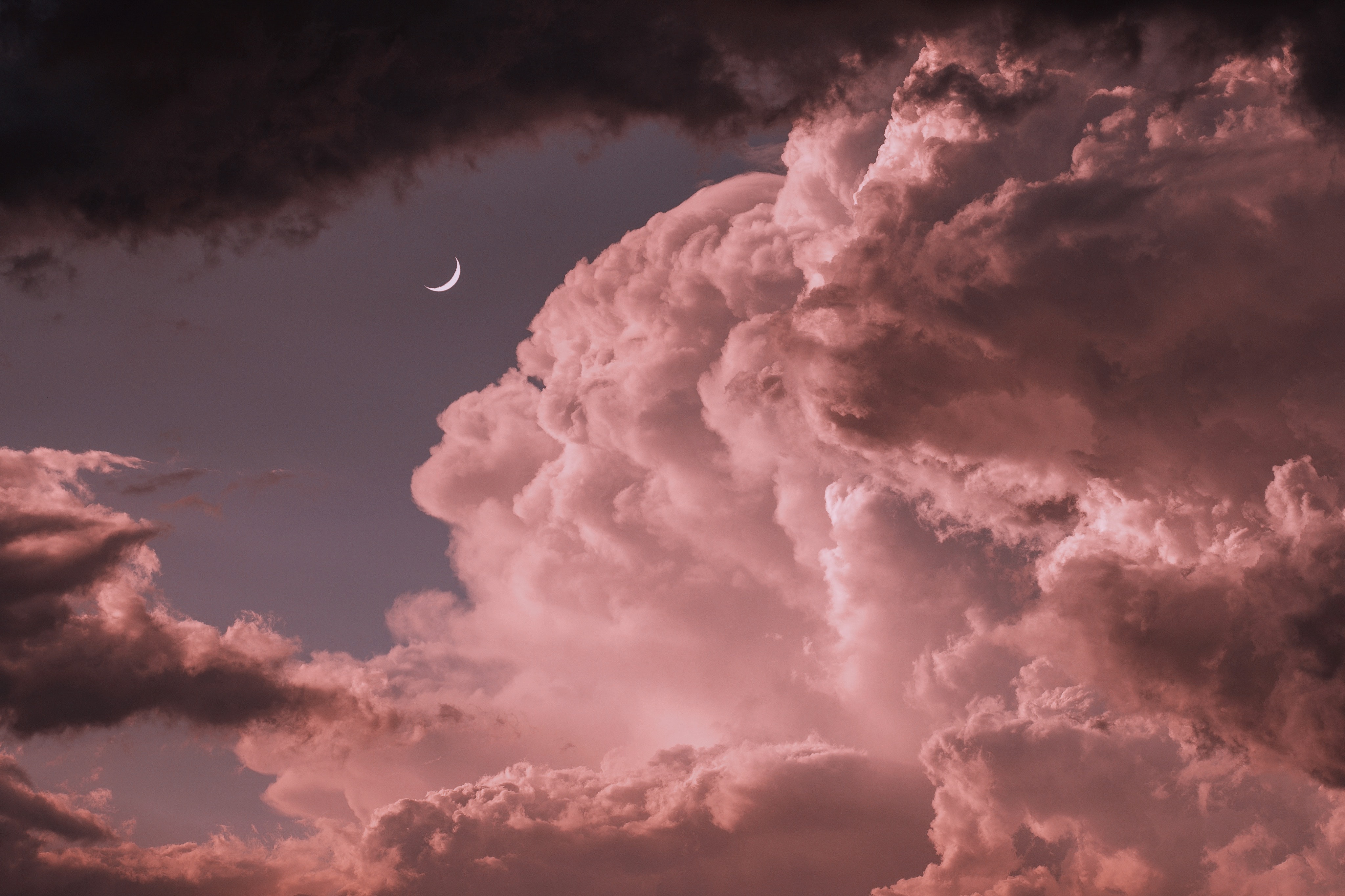 134126 завантажити картинку хмари, природа, небо, місяць - шпалери і заставки безкоштовно