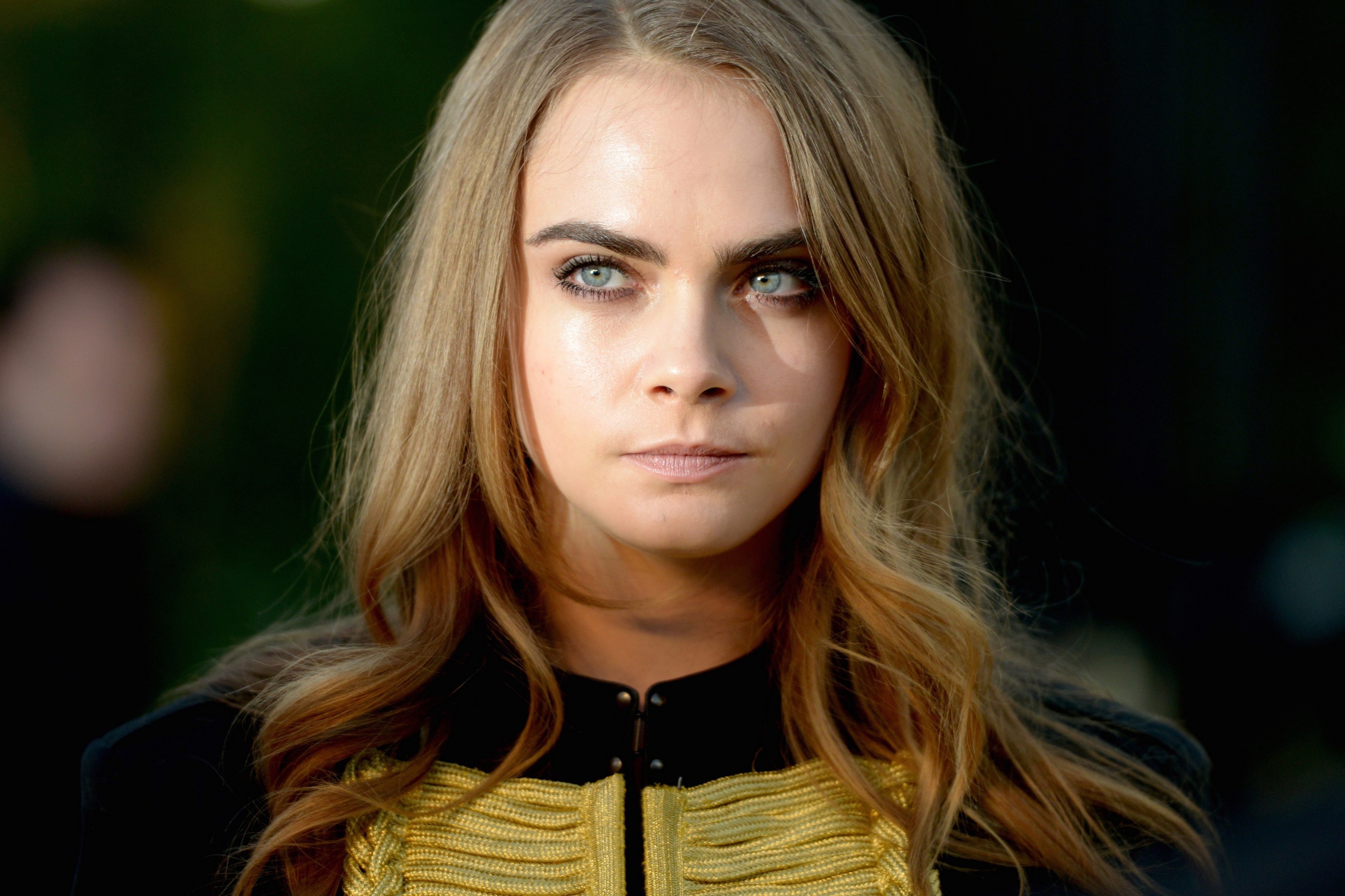 Baixar papel de parede para celular de Loiro, Inglês, Olhos Azuis, Modelo, Celebridade, Enfrentar, Atriz, Cara Delevingne gratuito.