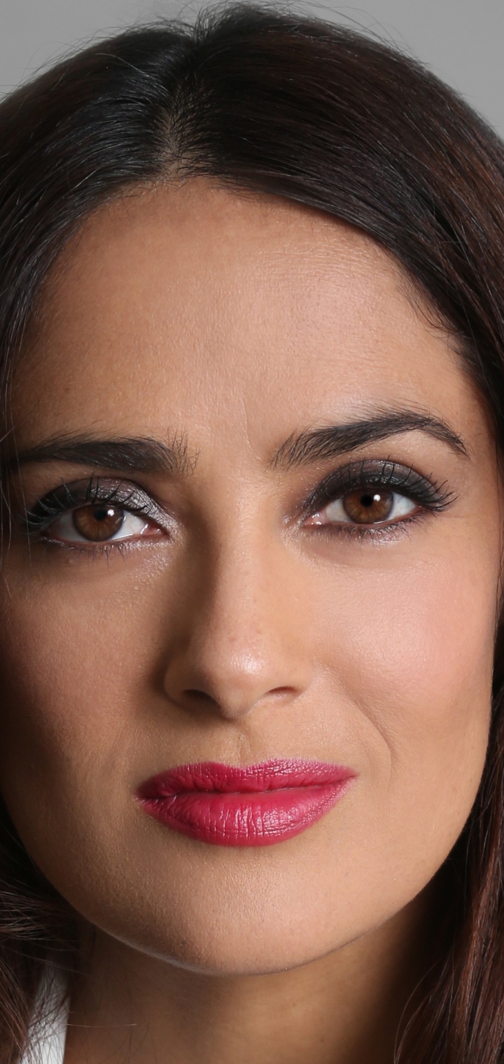Download mobile wallpaper Salma Hayek, Face, Celebrity, Brown Eyes, Black Hair, Actress, Lipstick, Spanish for free.