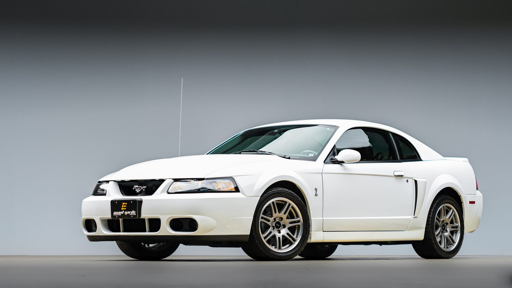 Free download wallpaper Ford, Car, Muscle Car, Vehicles, Coupé, White Car, Ford Mustang Svt Cobra on your PC desktop