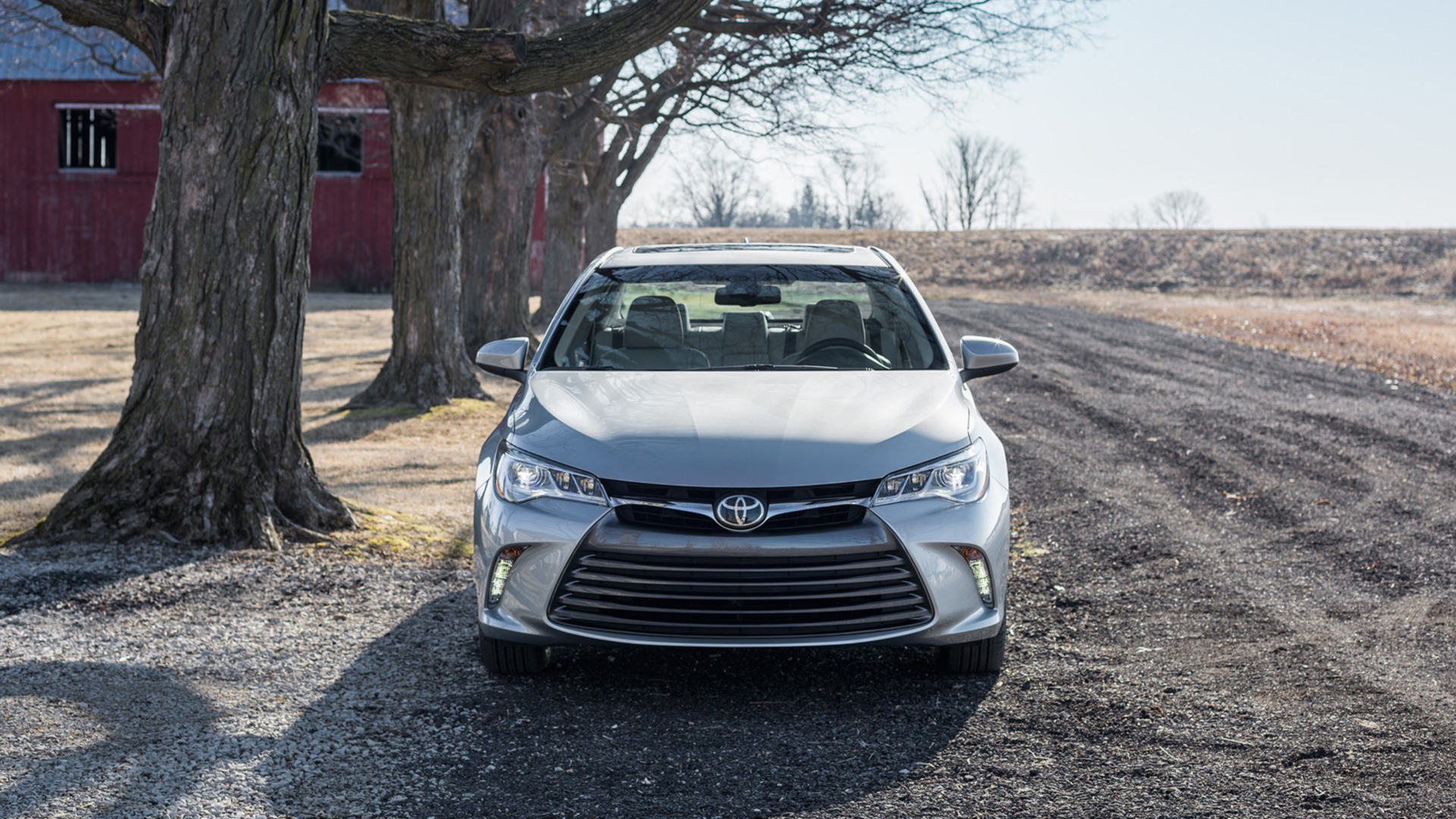 Laden Sie 2015 Toyota Camry HD-Desktop-Hintergründe herunter