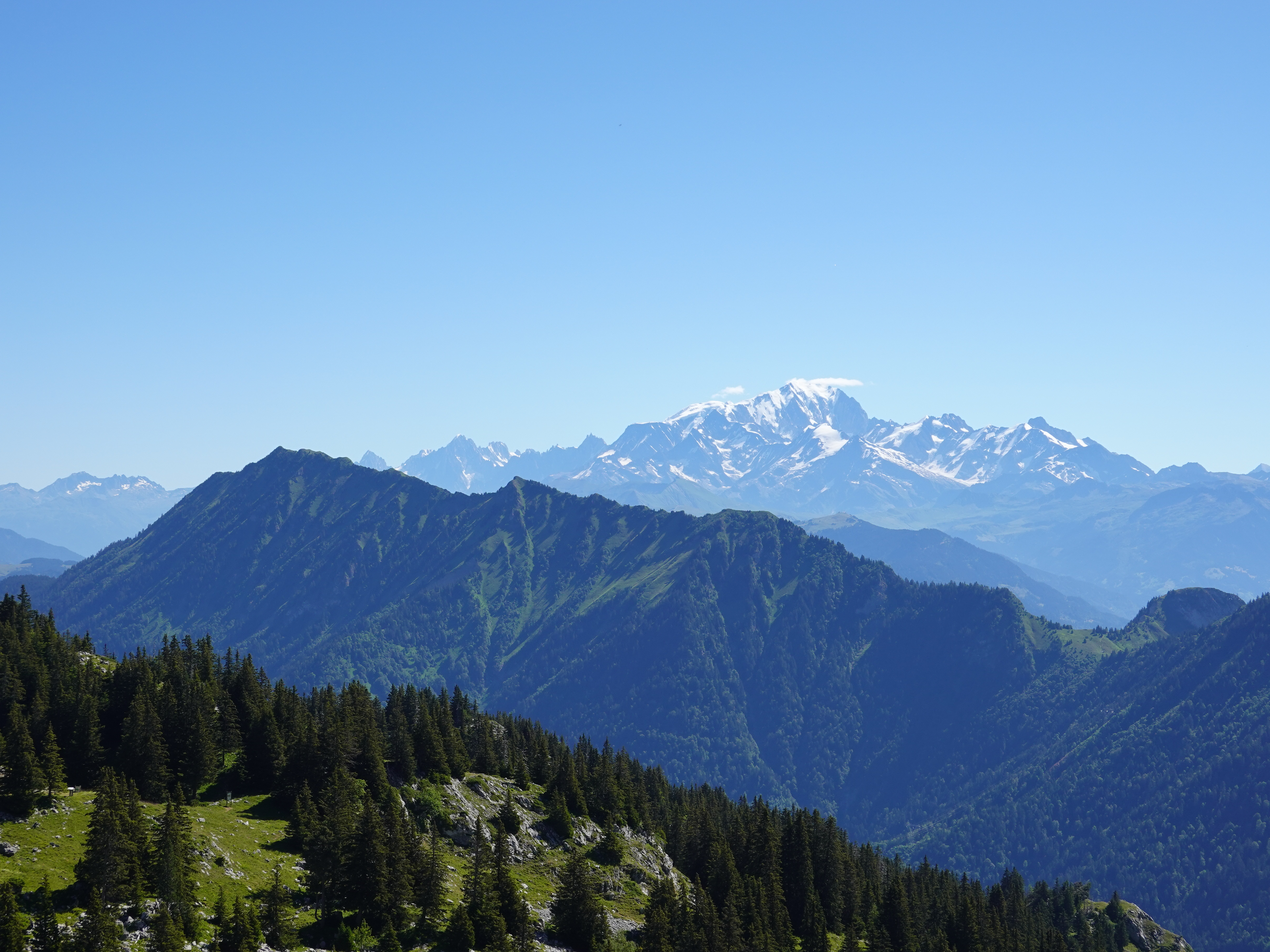 131490 Bild herunterladen alpen, landschaft, natur, berg, scheitel, nach oben, mont blanc - Hintergrundbilder und Bildschirmschoner kostenlos