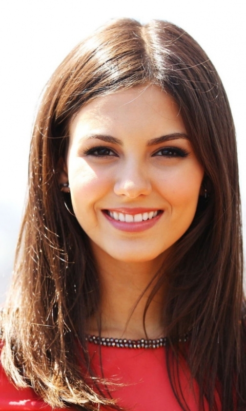 Download mobile wallpaper Celebrity, Victoria Justice for free.