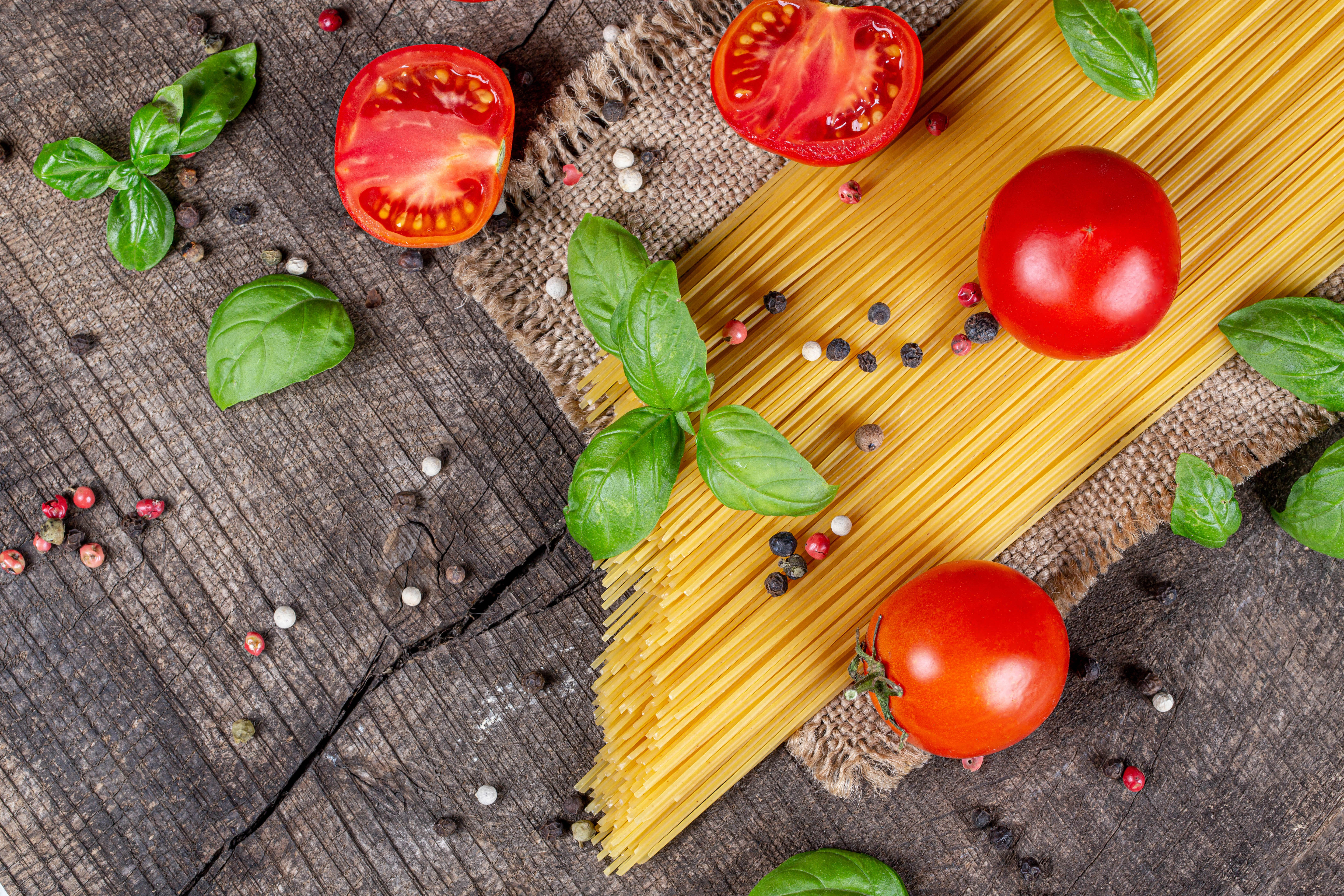 996271 Bild herunterladen nahrungsmittel, pasta, spaghetti, stillleben, tomate - Hintergrundbilder und Bildschirmschoner kostenlos