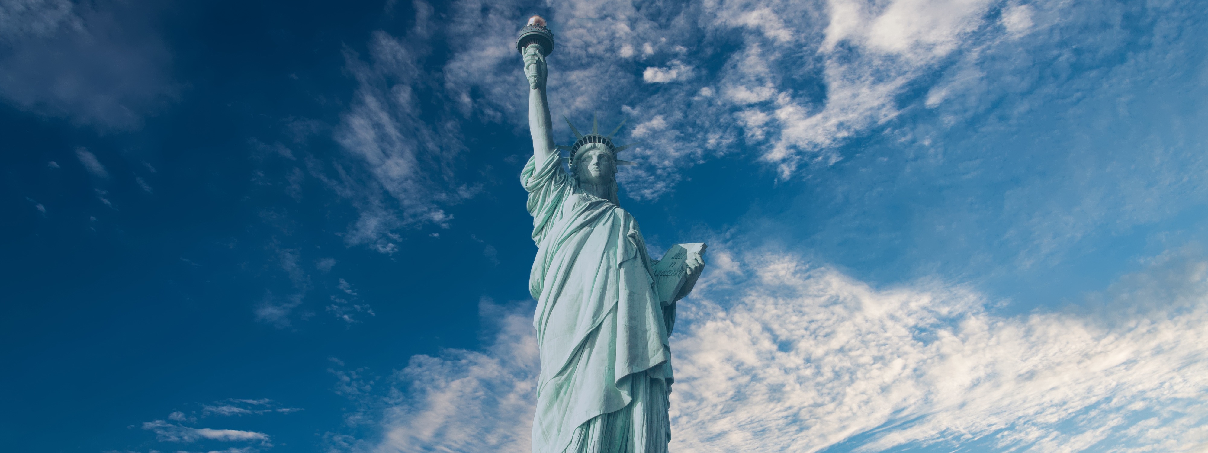 Download mobile wallpaper Sky, Statue Of Liberty, Usa, Sculpture, Cloud, New York, Monument, Man Made for free.