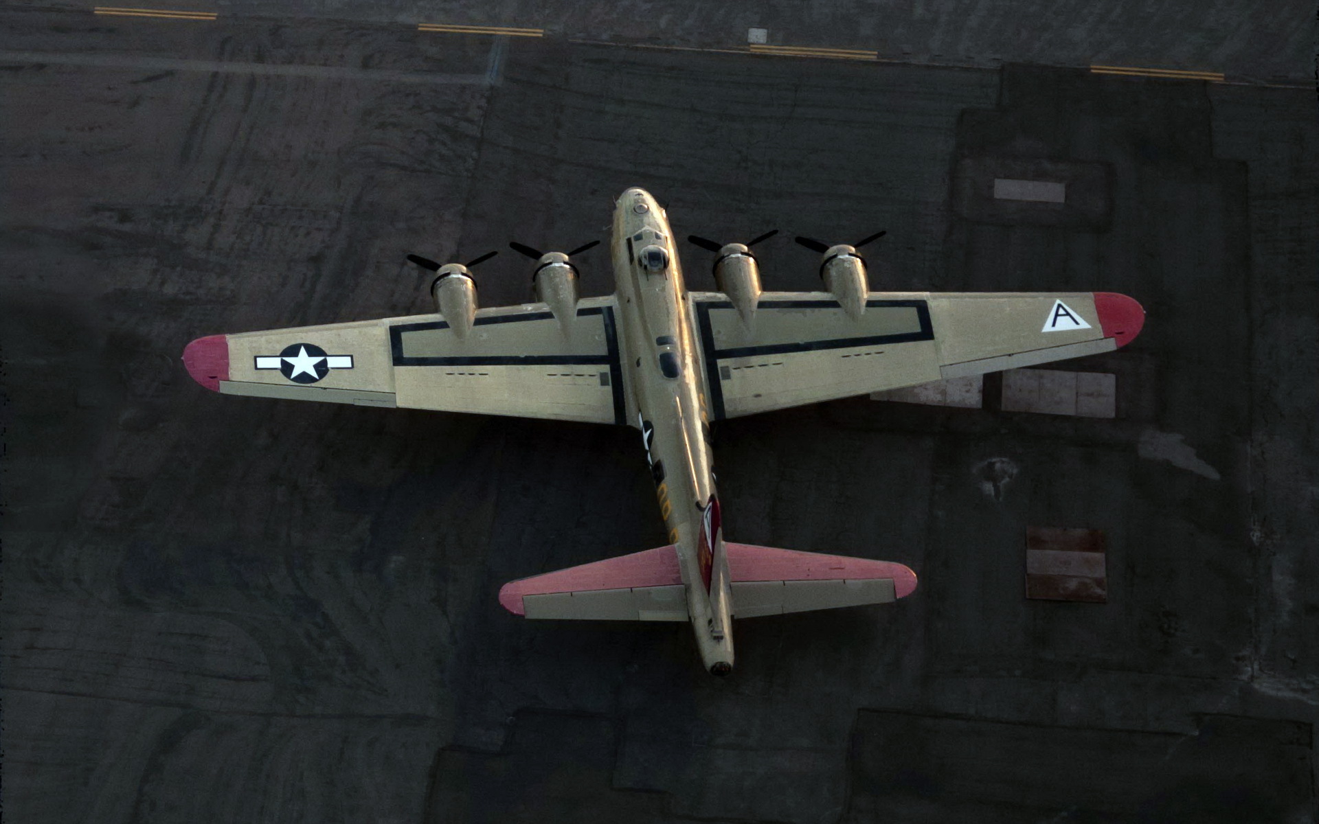 無料モバイル壁紙ボーイング B 17 フライング フォートレス, 爆撃機, 航空機, 軍隊, 飛行機をダウンロードします。