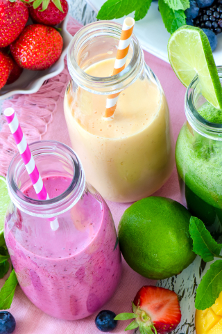 Download mobile wallpaper Food, Strawberry, Blueberry, Lime, Fruit, Drink, Smoothie, Mango for free.