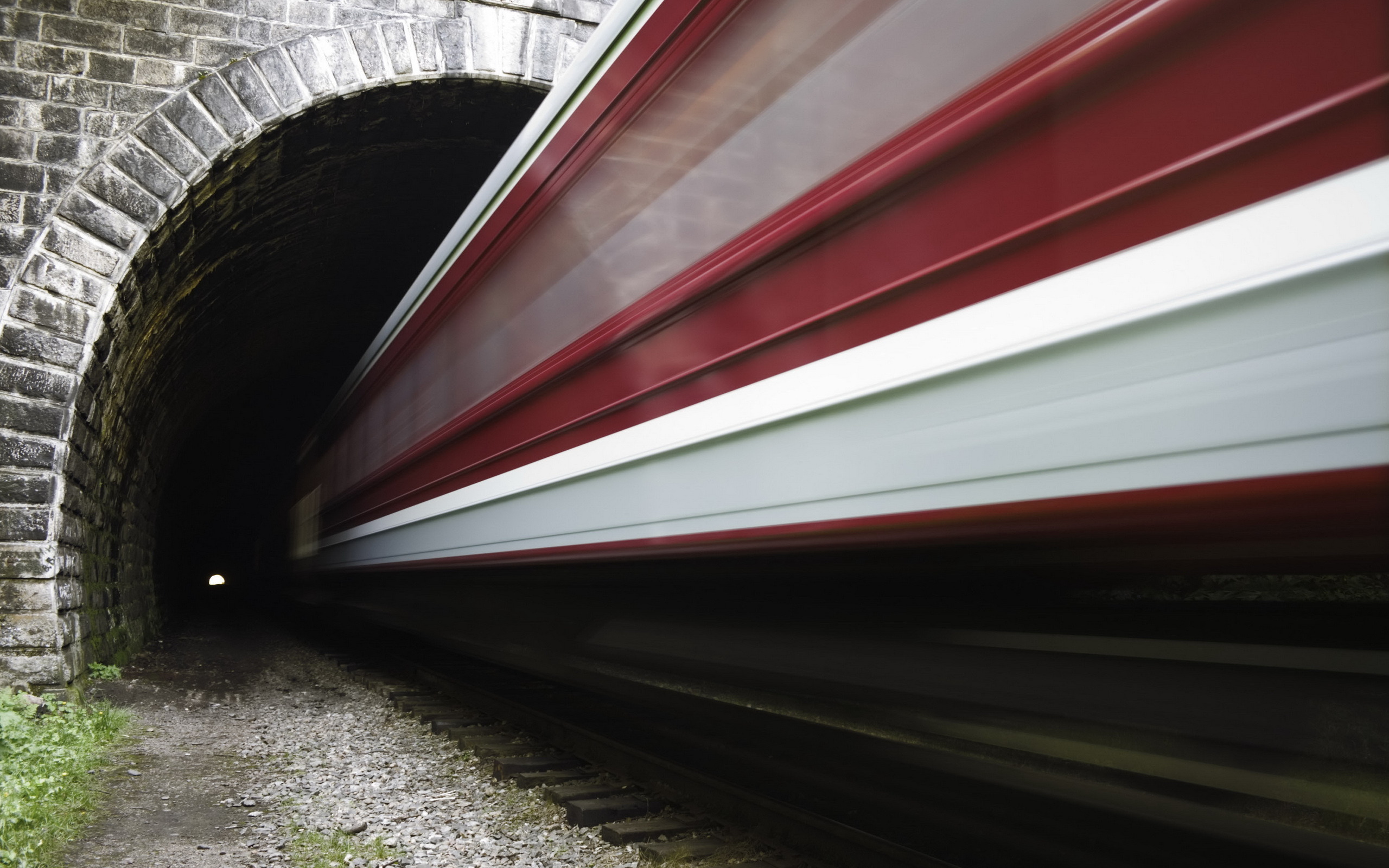 Free download wallpaper Tunnel, Train, Vehicles on your PC desktop