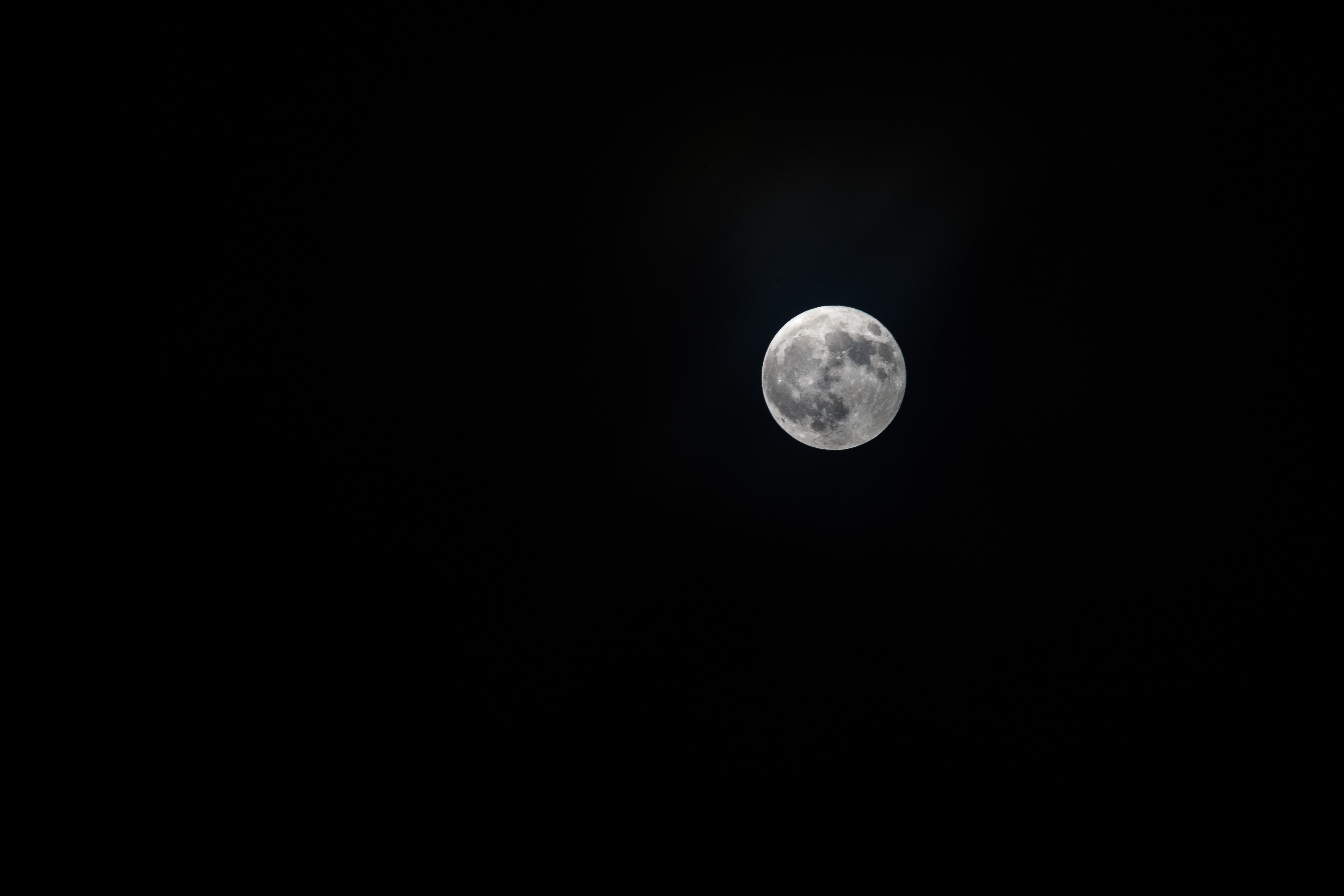 Скачать обои бесплатно Спутник, Небо, Полнолуние, Ночь, Темный, Чб, Луна, Космос картинка на рабочий стол ПК