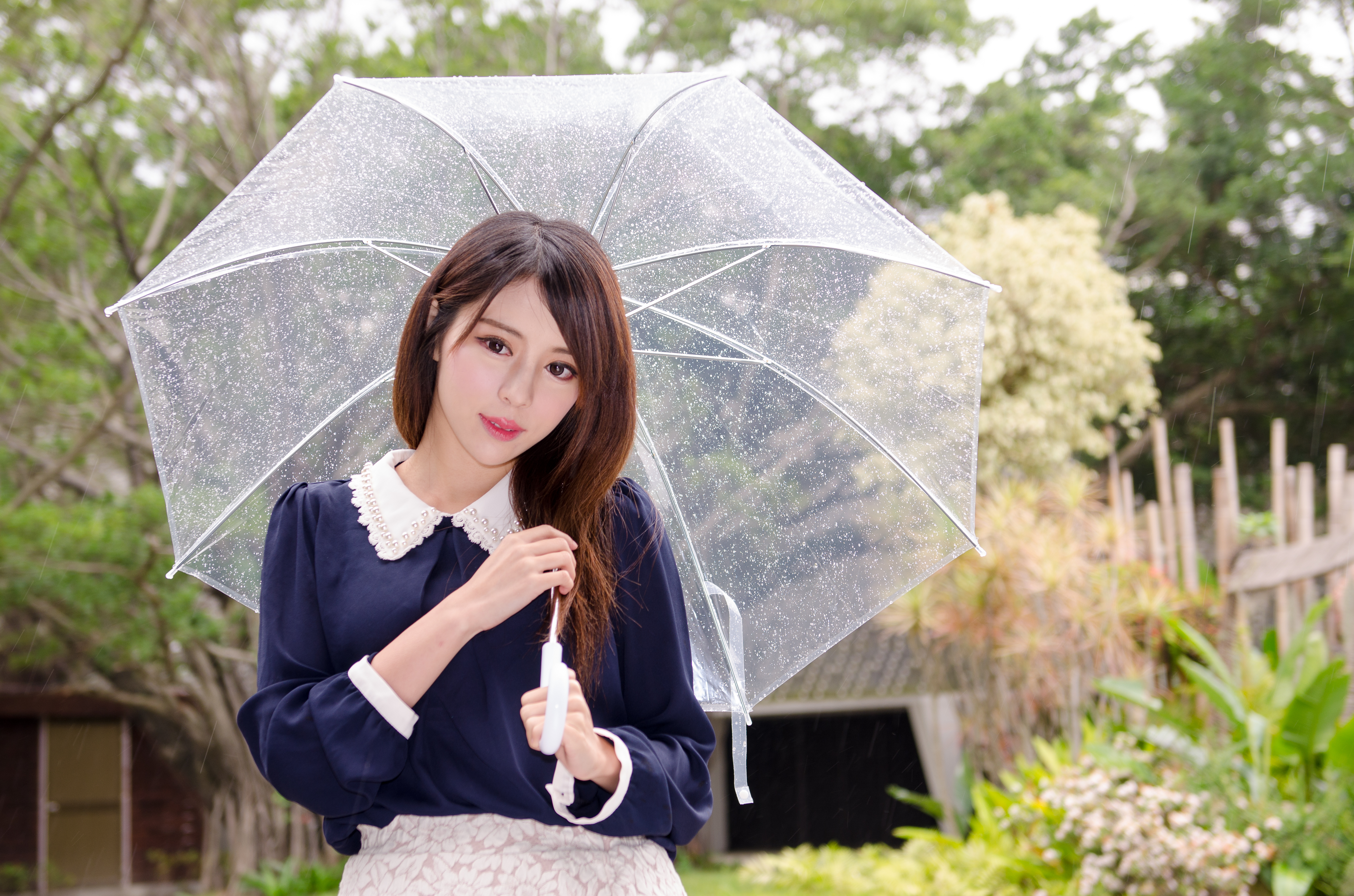 Laden Sie das Regenschirm, Modell, Frauen, Asiatinnen, Julia Chang, Taiwanese, Zhang Qi Jun-Bild kostenlos auf Ihren PC-Desktop herunter